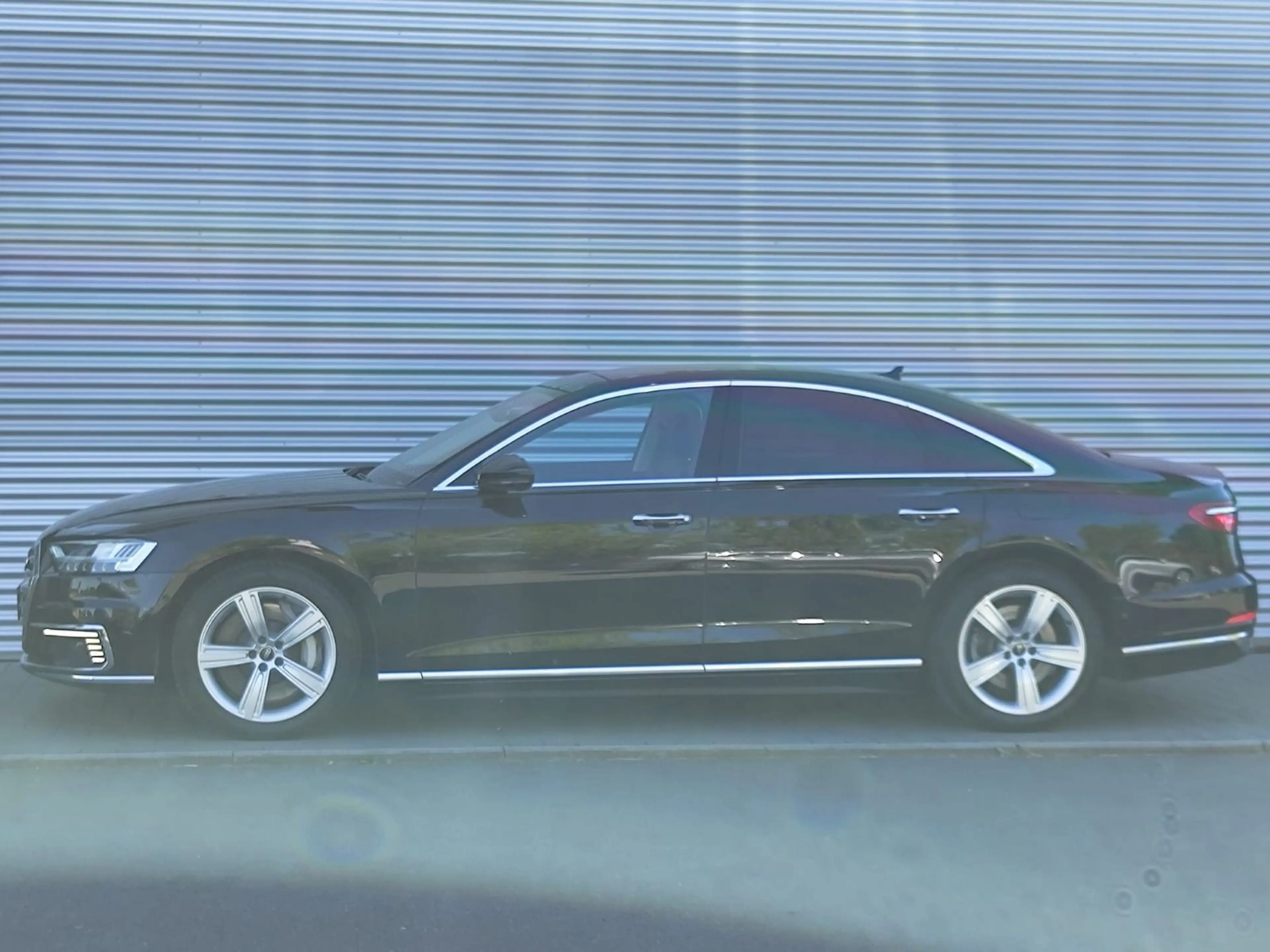 Audi A8 60 TFSIe QUATTRO+WINTERRÄDER+HEAD UP+PANORAMA — photo 4