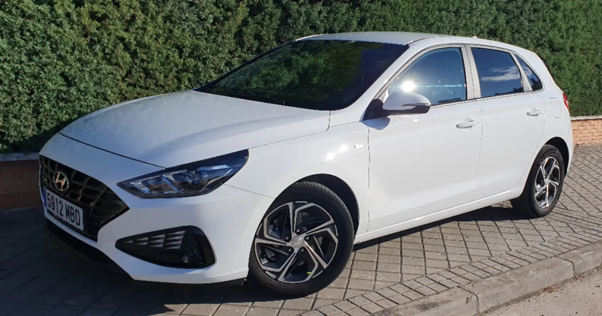 Hyundai i30 1.0 TGDI Klass 48V 120 Blanc - 2
