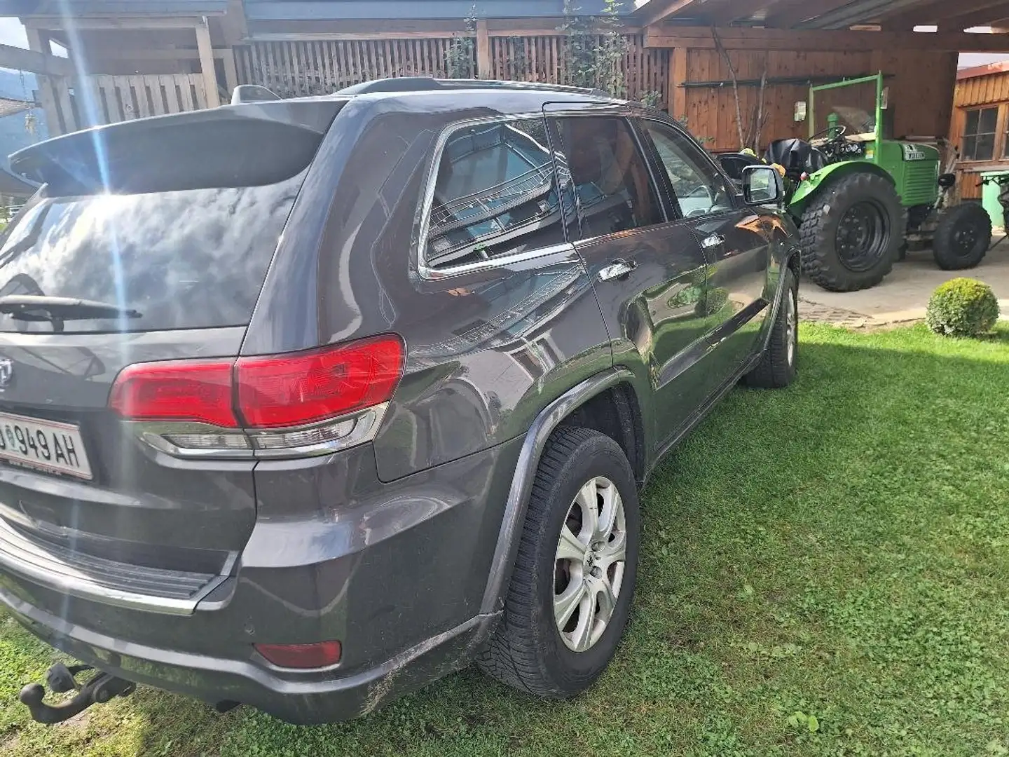 Jeep Grand Cherokee Grand Cherokee 3,0 V6 CRD Overland Overland Grau - 2