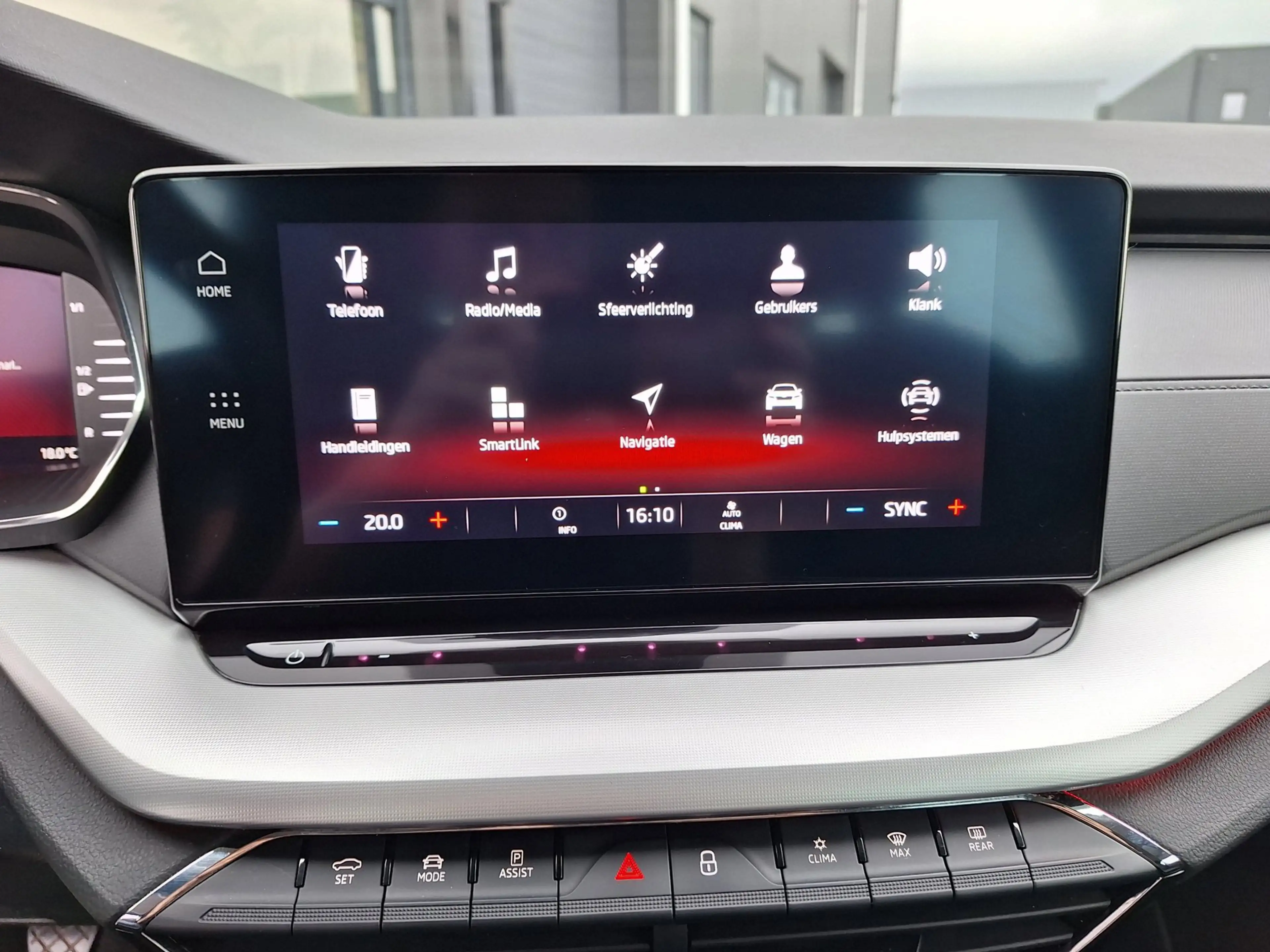 Skoda Octavia Combi 1.0 TSI Business Edition DEALER OH — photo 15