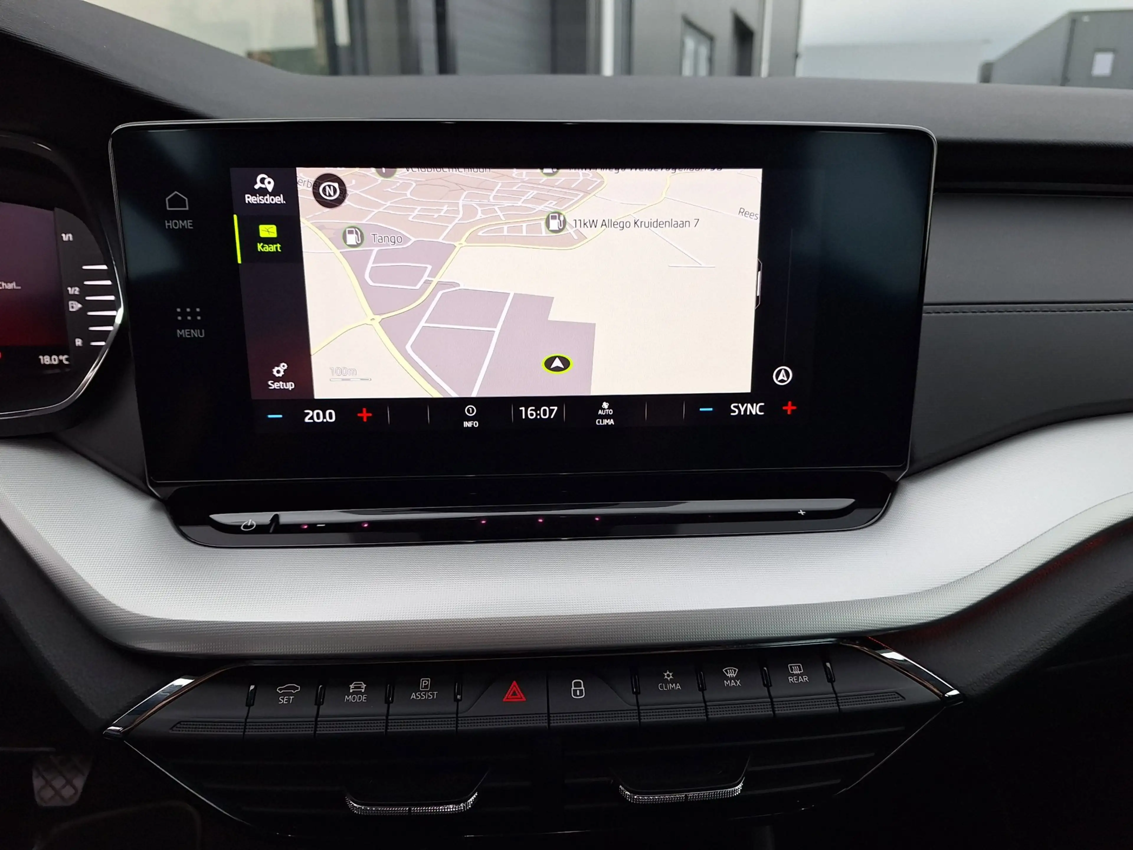 Skoda Octavia Combi 1.0 TSI Business Edition DEALER OH — photo 14