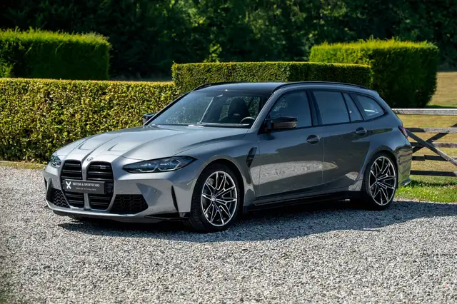 BMW M3 view 3