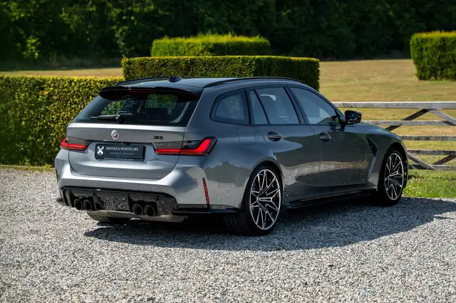 BMW M3 view 4