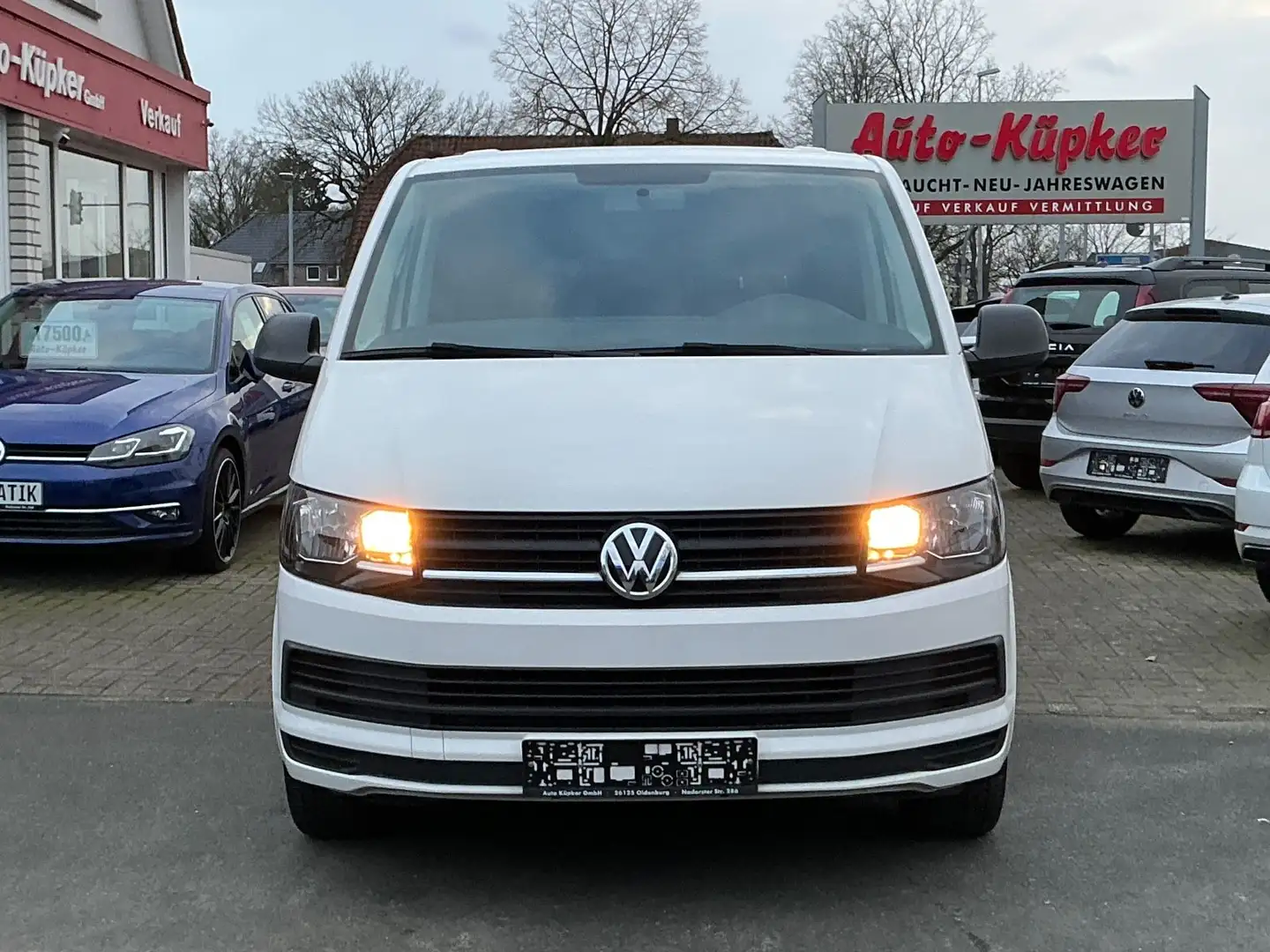 Volkswagen T6 Multivan 2,0TDI 150PS AHK BT Kamera Navi Wit - 2