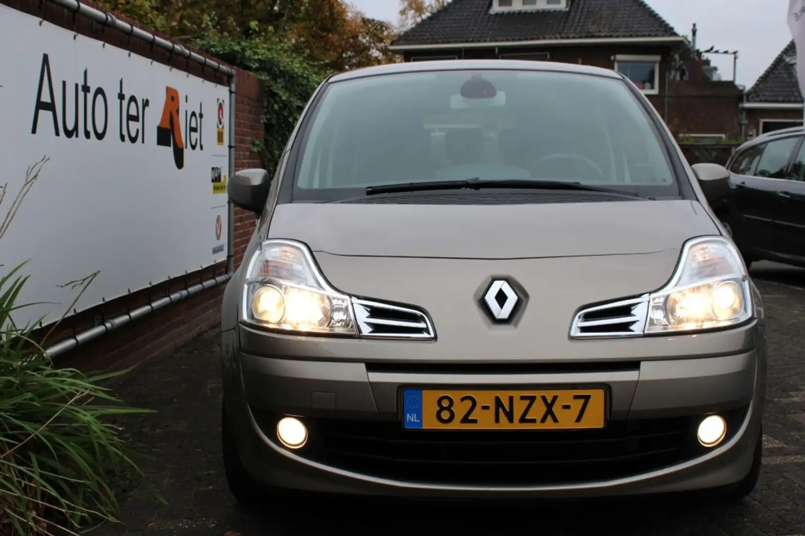 Renault Grand Modus 1.6i 16V Exception AUTOMAAT Beige - 2