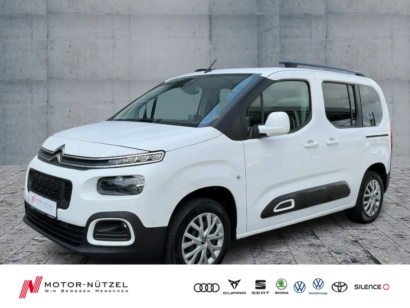 Citroen Berlingo Blue HDI 130 SHINE NAVI+SHZ+RFK+GRA+DAB Blanc - 1
