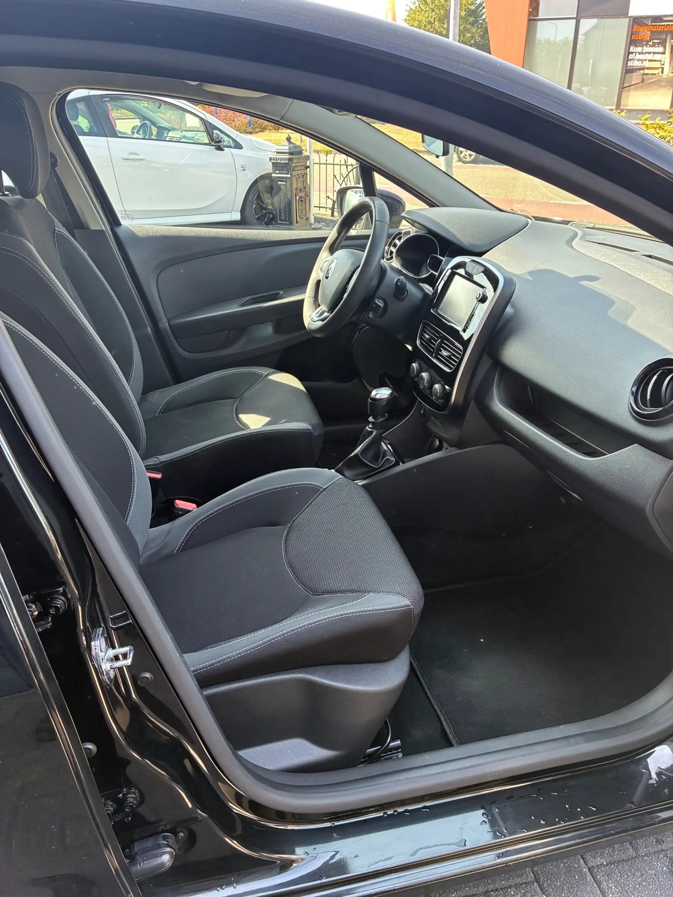 Renault Clio 1.2 TCe 120PK Zen Airconditioning, Navigatie, PDC, — photo 9