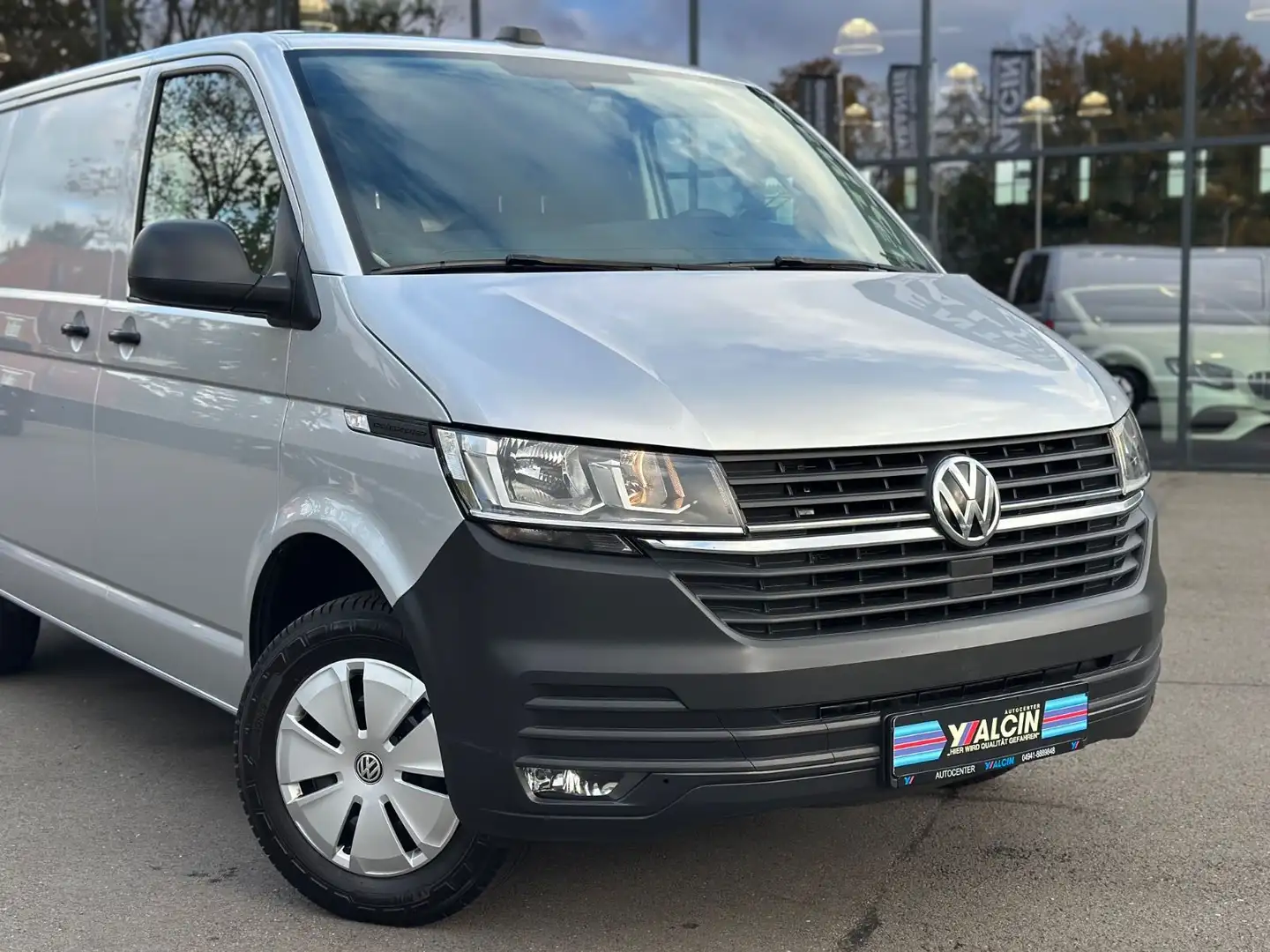 Volkswagen T6 Transporter T6.1 Transporter 2.0 TDI DSG 1.HA/NAV/TEMP/AHK Silber - 2