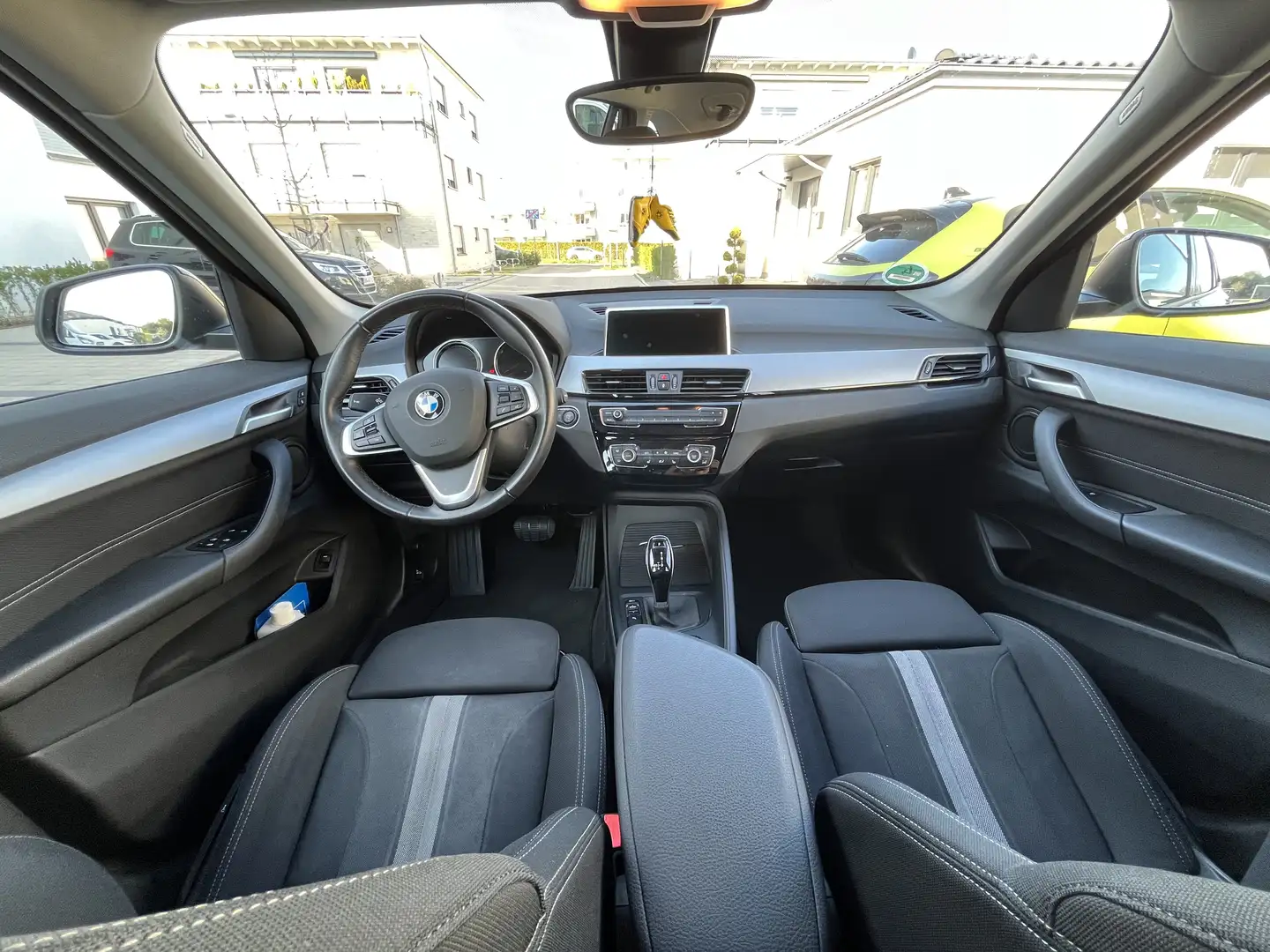 BMW X1 sDrive18i Aut. Advantage - 2