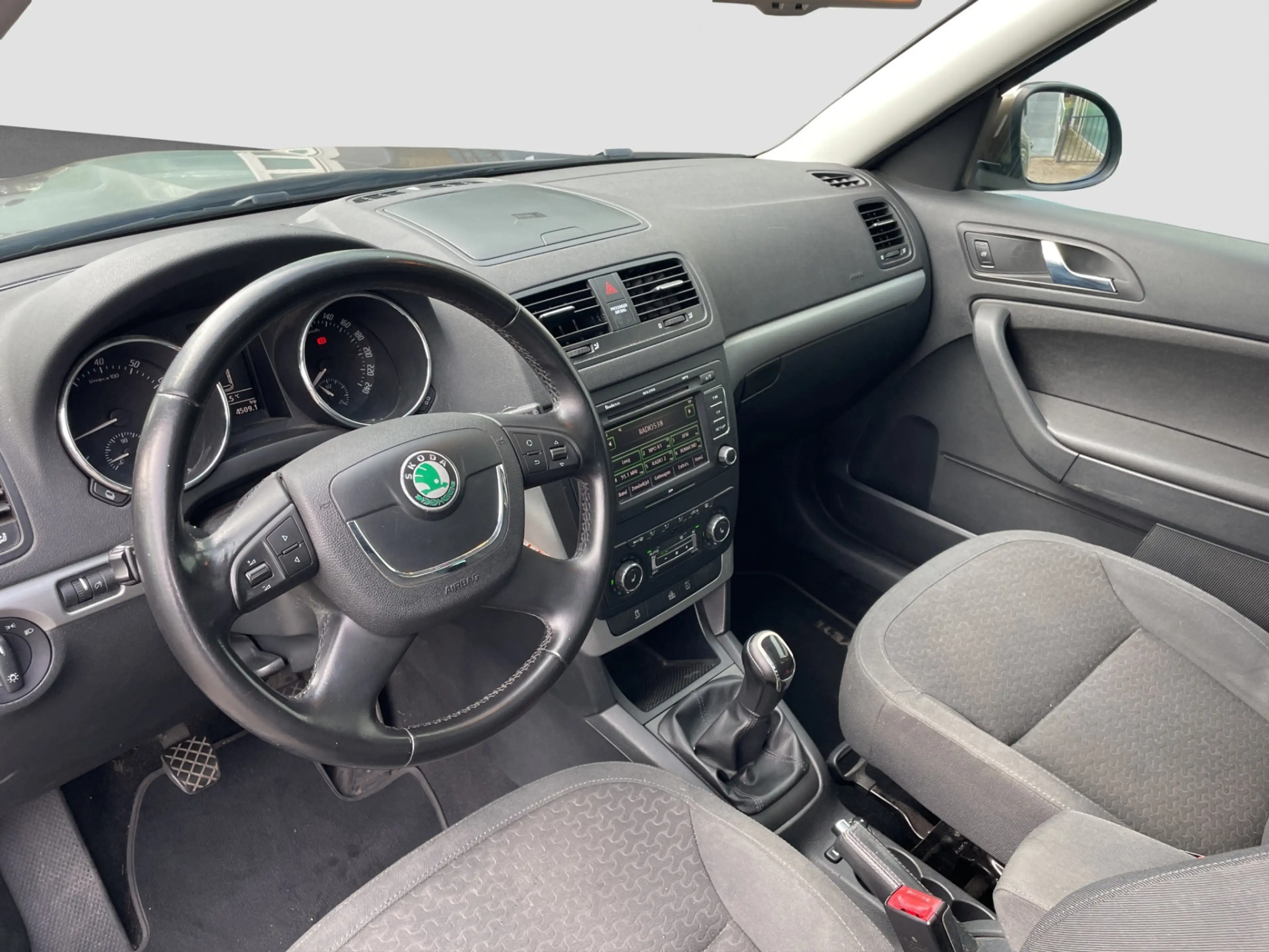 Skoda Yeti 1.8 TSI Ambition 4x4 Cruise  | Winterpakket | Pano — photo 9