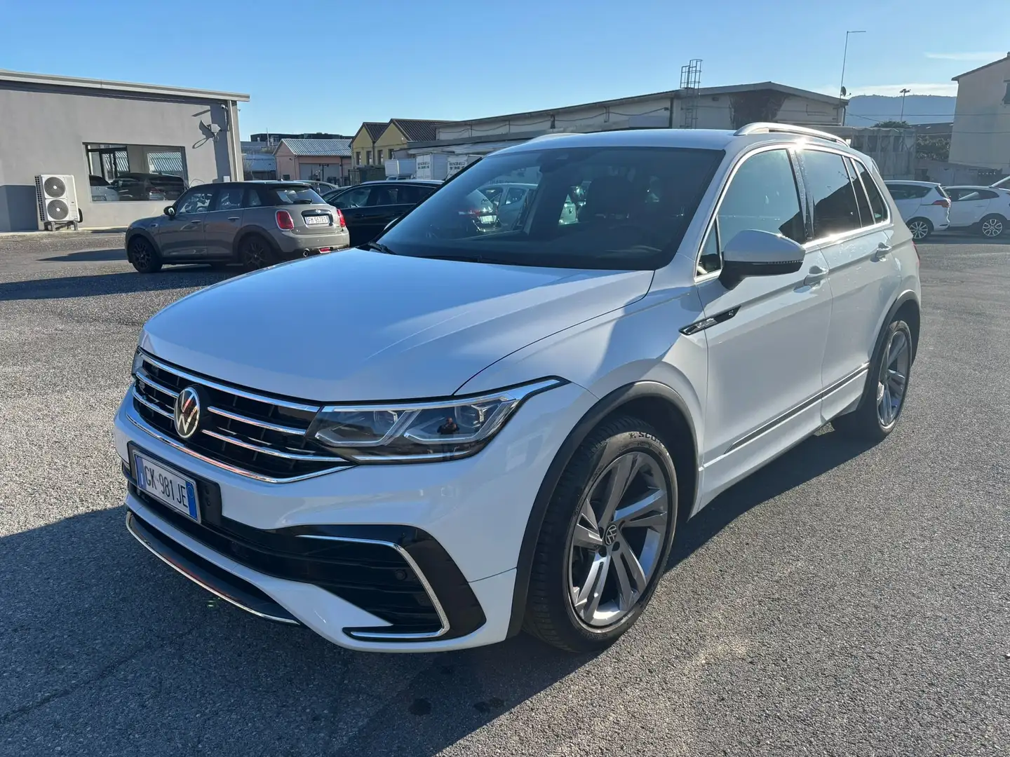 Volkswagen Tiguan Tiguan 2.0 tdi R-Line 150cv dsg Blanc - 1
