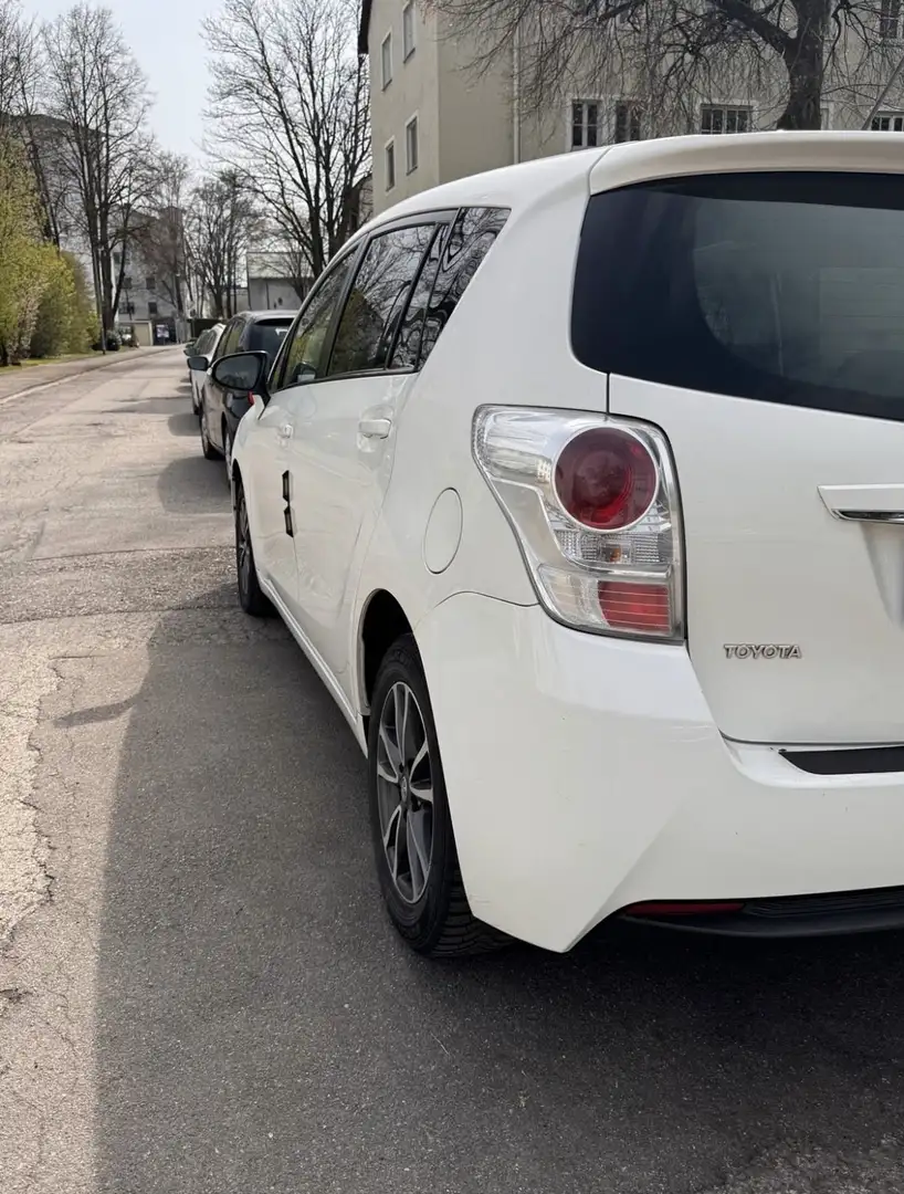 Toyota Verso 1.6 D-4D 7-Sitzer Start/Stop Executive - 2