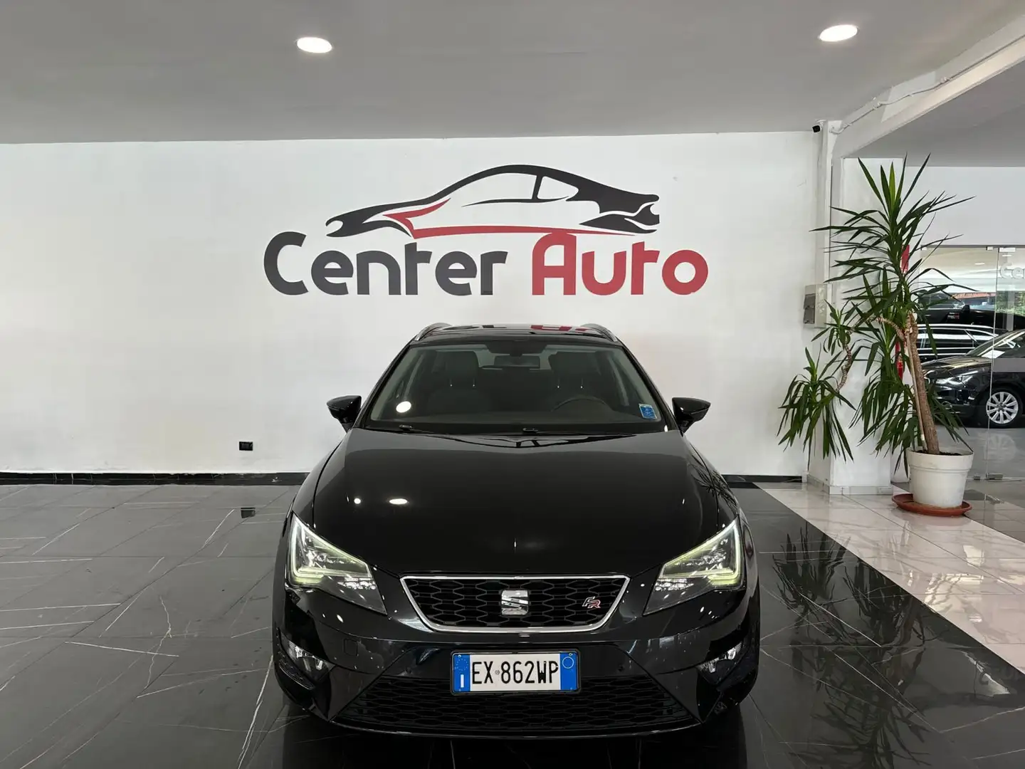 SEAT Leon Leon 2.0 TDI 150 CV ST Start/Stop FR - 2