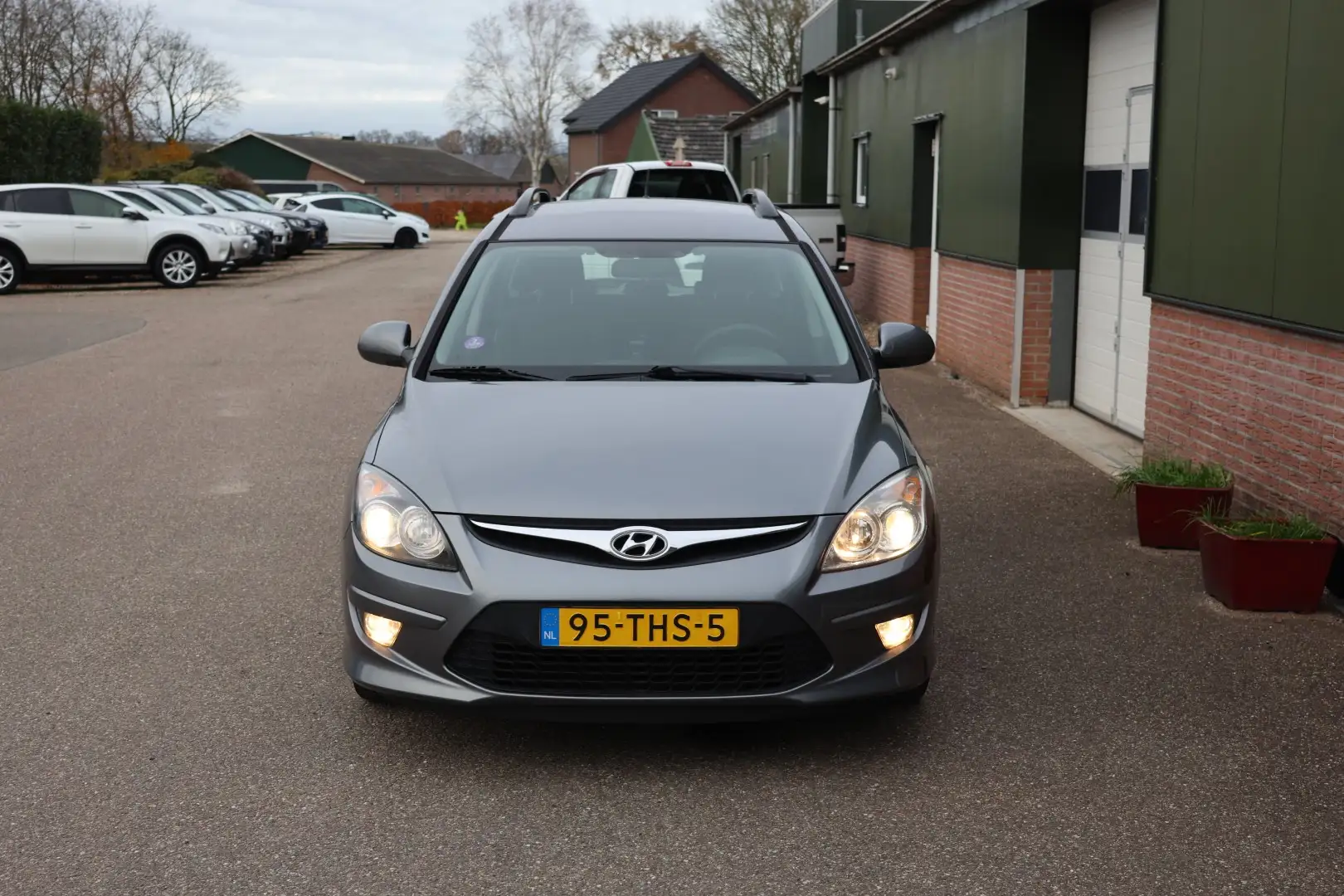 Hyundai i30 CW 1.4i i-Drive Cool, Airco, Trekhaak, Lichtmetaal Gris - 2