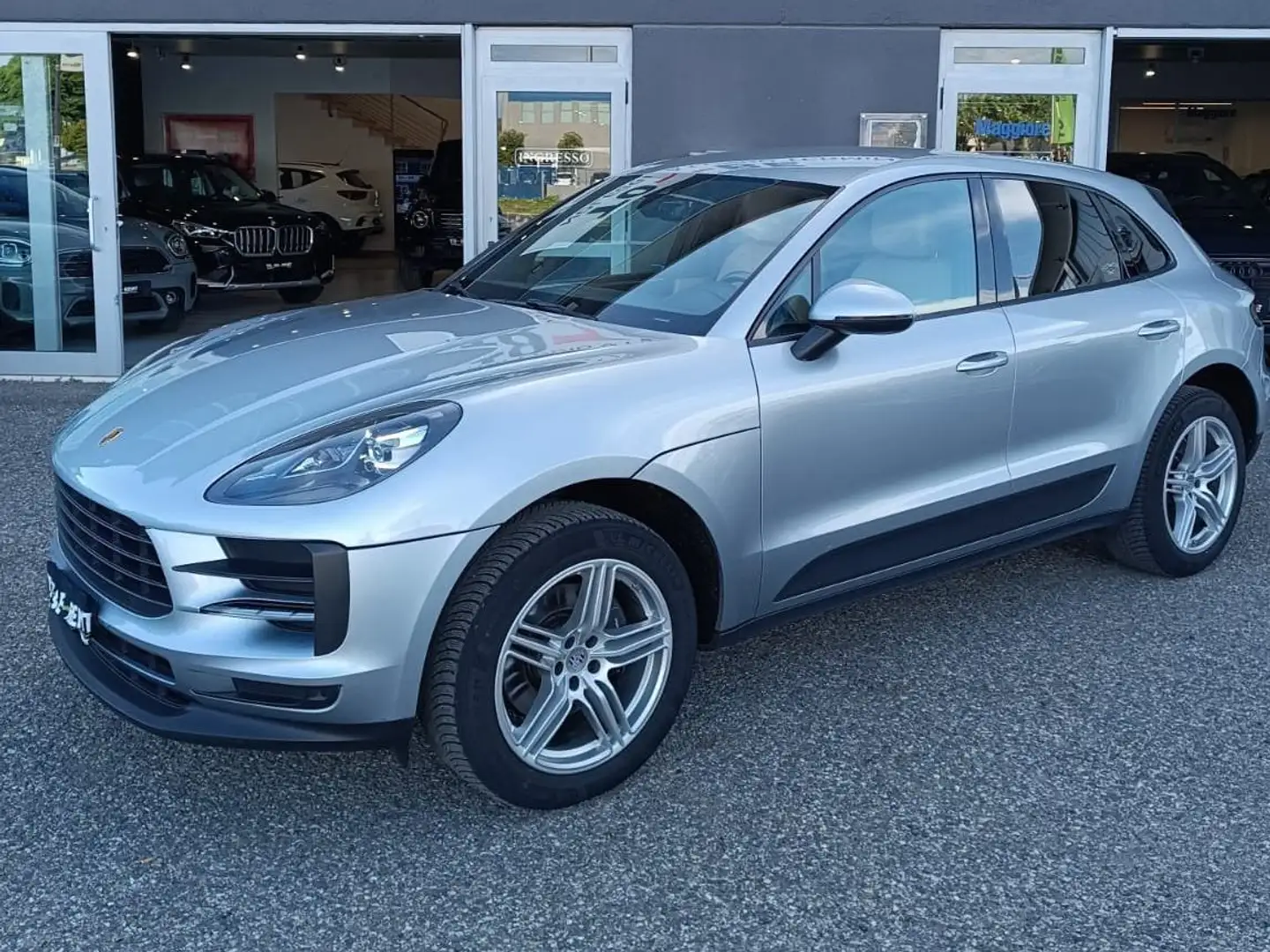 Porsche Macan Macan 2.0 245cv pdk Gris - 1