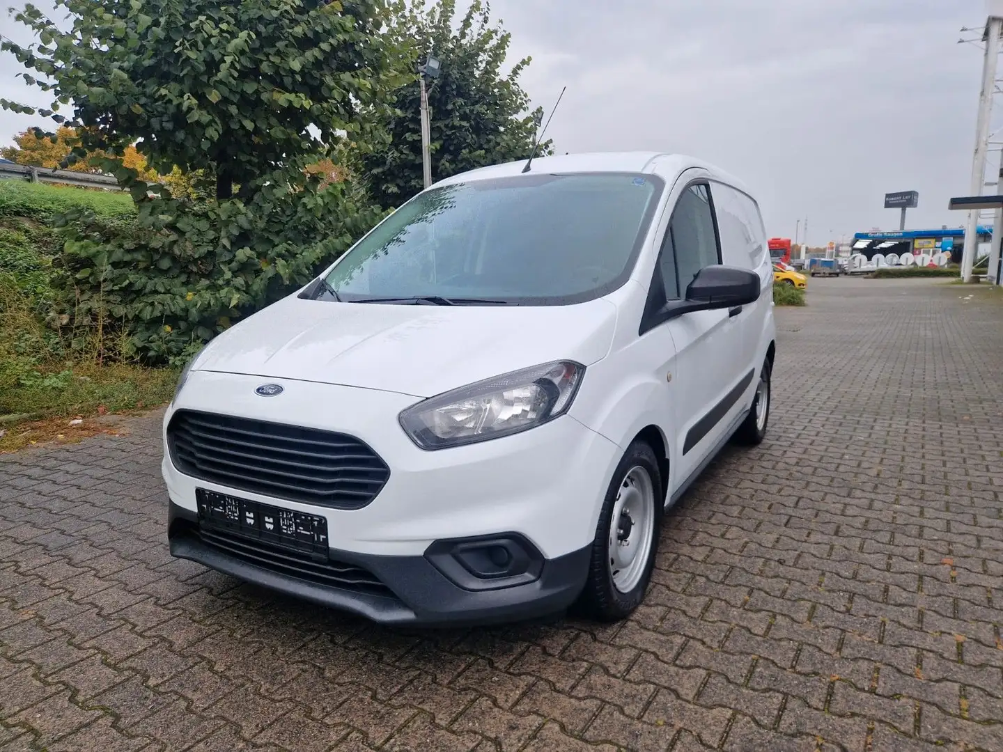 Ford Transit Courier Basis Weiß - 1