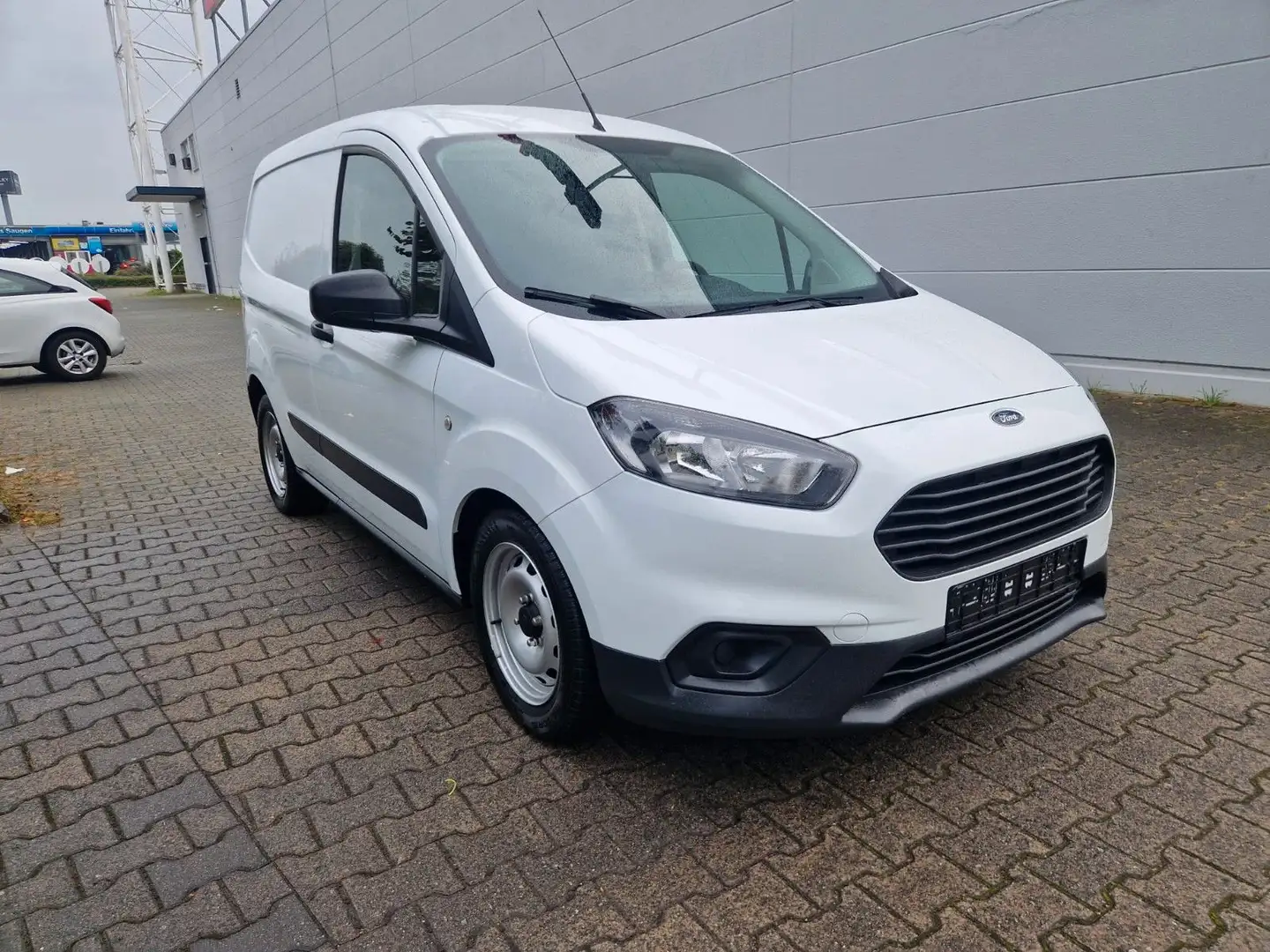 Ford Transit Courier Basis Weiß - 2