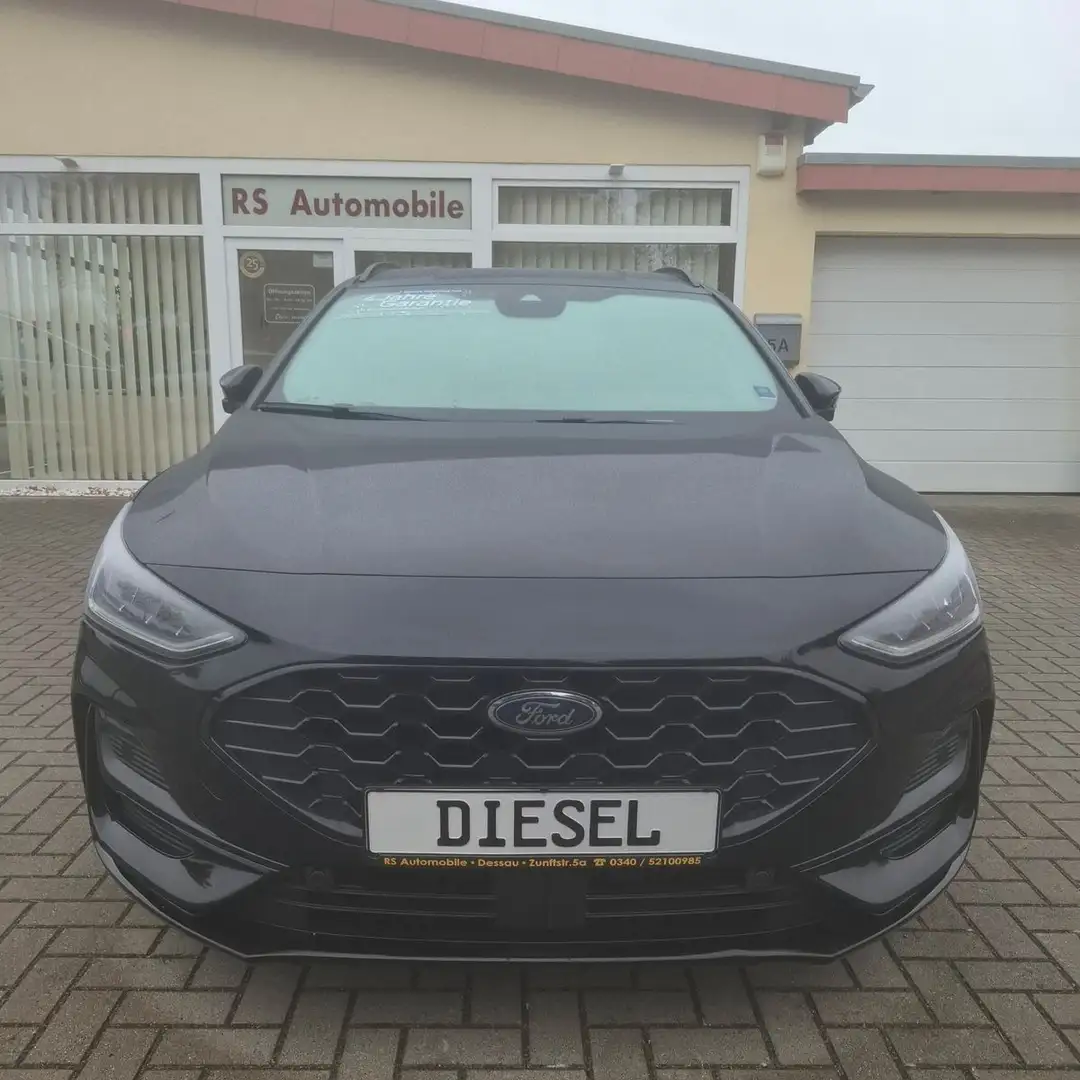 Ford Focus ST-Line X ACC + B&O + AHK Noir - 1