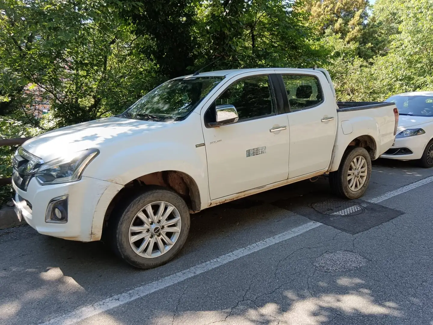 Isuzu PICK UP D-MAX Alb - 2