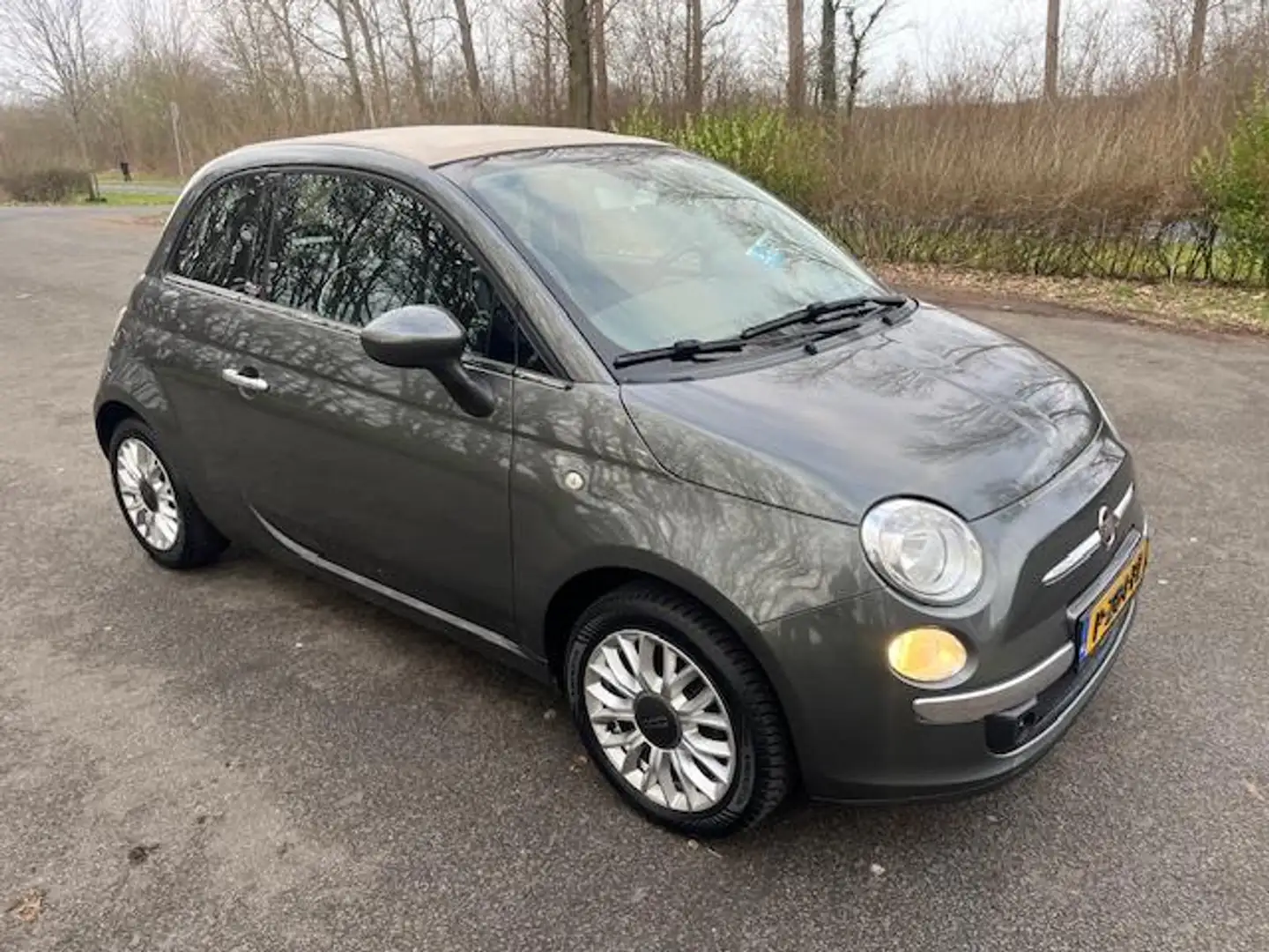 Fiat 500C 1.2 Lounge Grau - 2