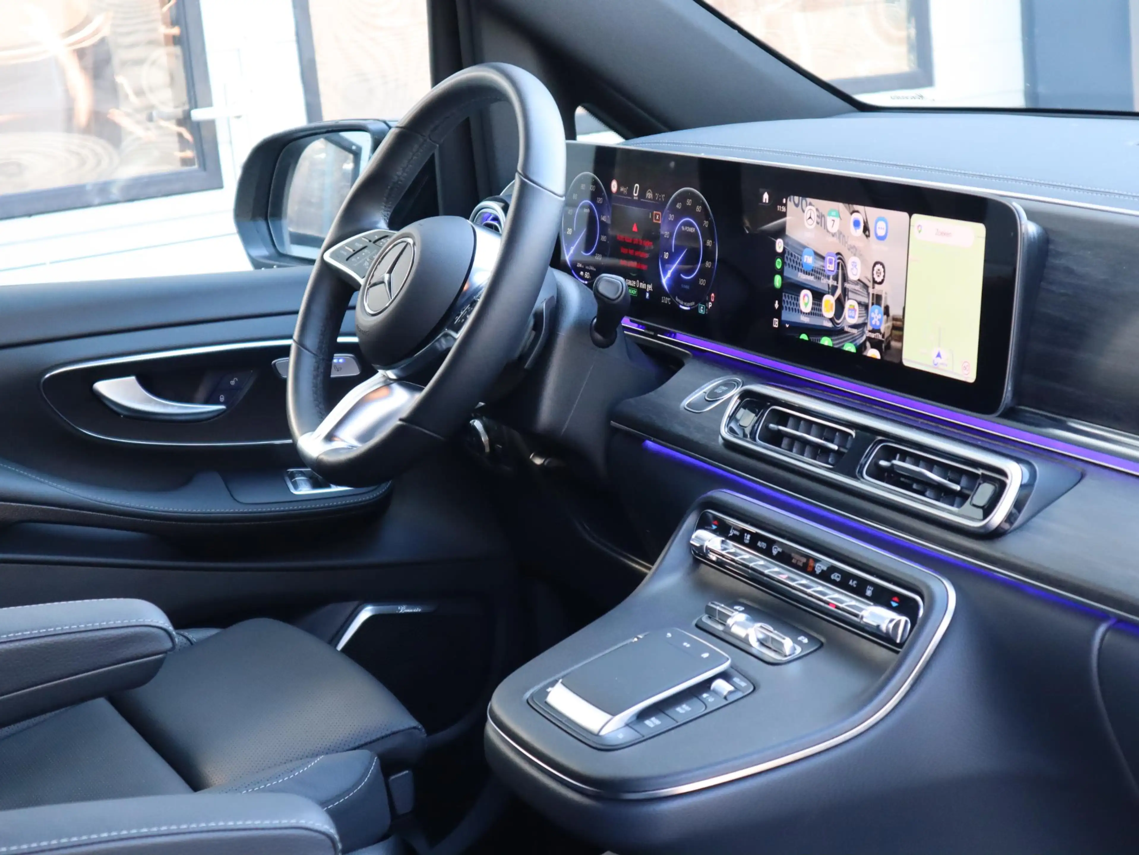 Mercedes-Benz EQV 300 L2 Avantgarde 90 kWh — photo 10