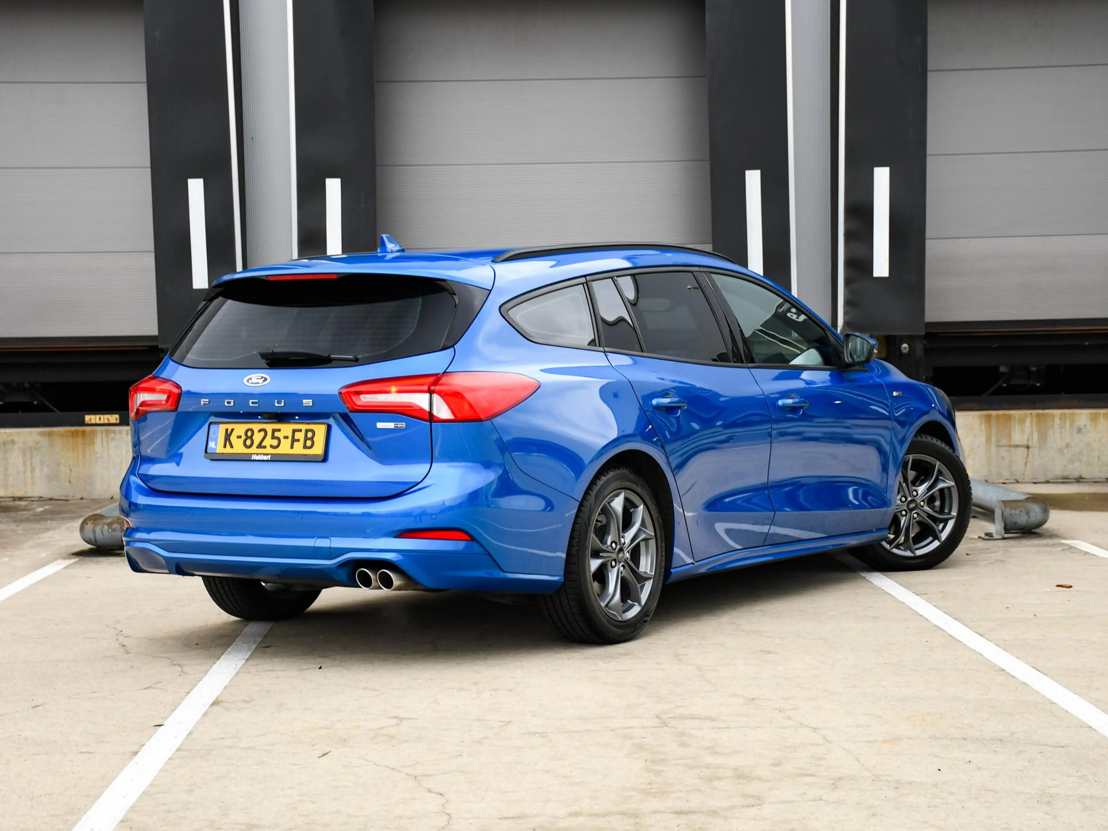 Ford Focus Wagon ST Line Business 1.0 EcoBoost Hybrid 125pk W — photo 5