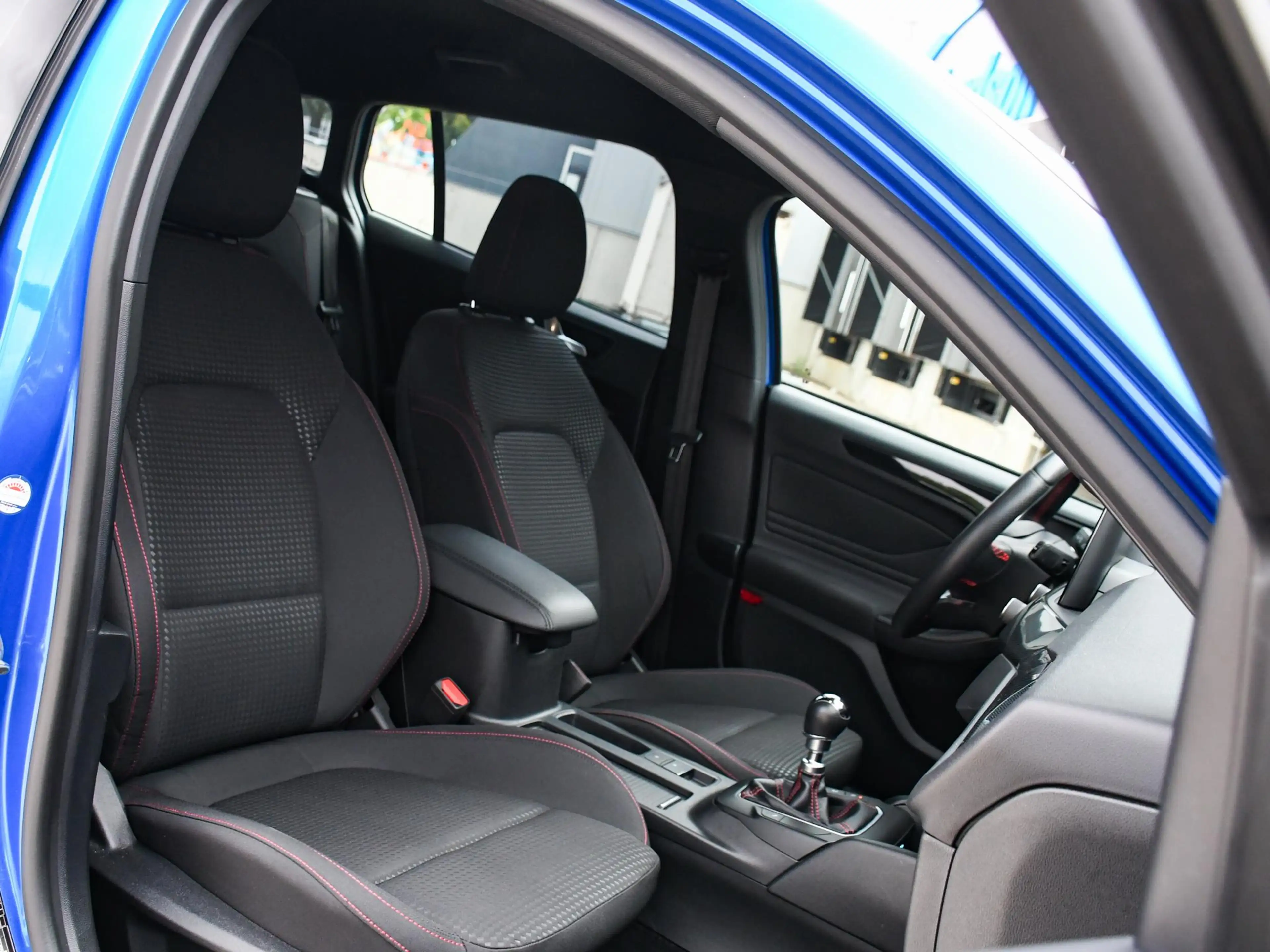 Ford Focus Wagon ST Line Business 1.0 EcoBoost Hybrid 125pk W — photo 10
