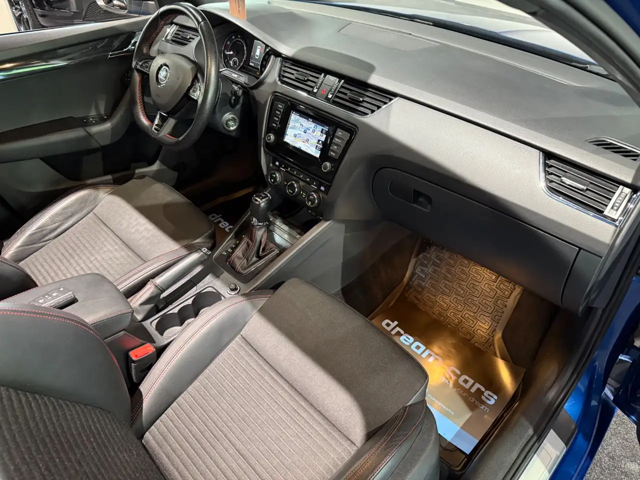 Skoda Octavia Combi RS 2,0 TSI DSG / PANO / LED / KAMERA Bild 25