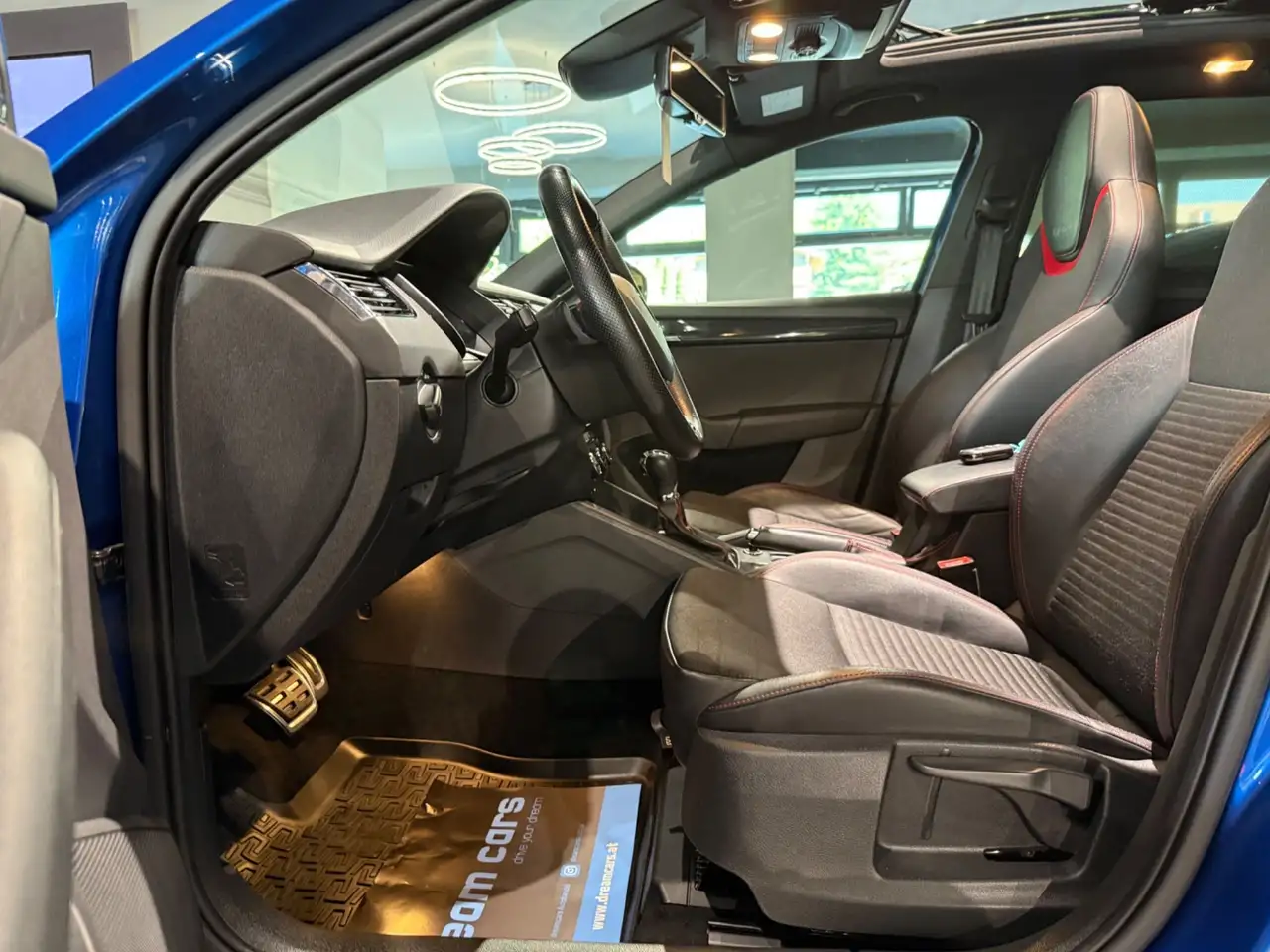 Skoda Octavia Combi RS 2,0 TSI DSG / PANO / LED / KAMERA Bild 22