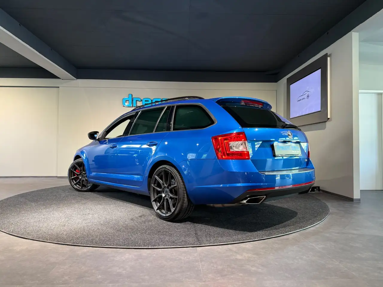 Skoda Octavia Combi RS 2,0 TSI DSG / PANO / LED / KAMERA Bild 3