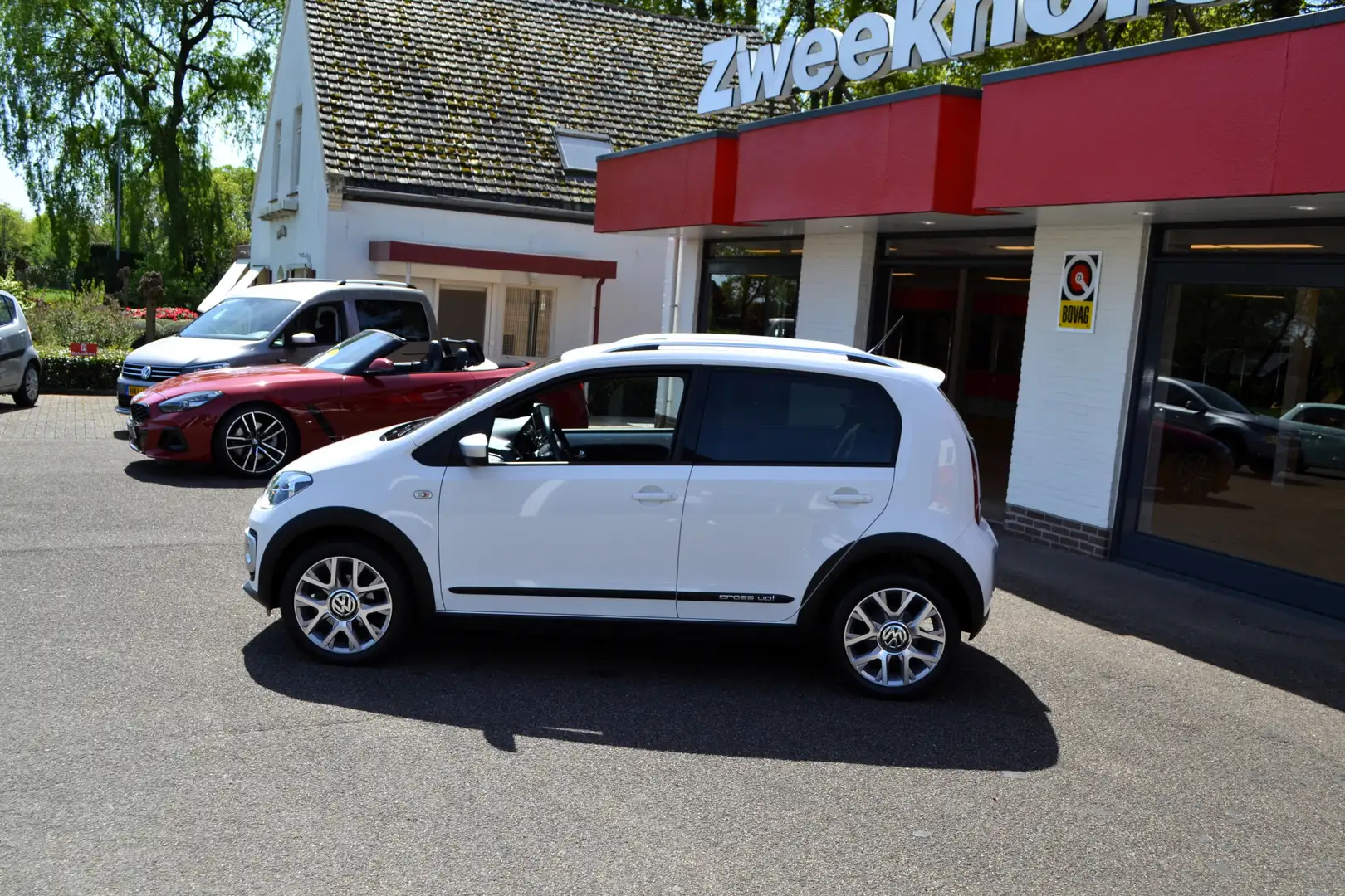 Volkswagen up! 1.0 cross up! Automaat, Navi, Airco, 5 Drs, 38.000 Blanc - 2