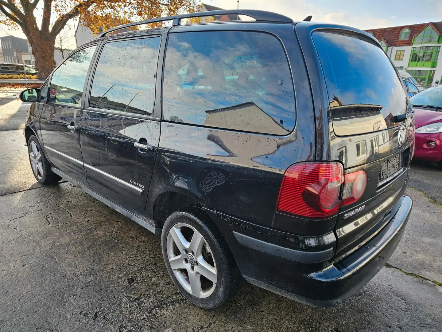 Volkswagen Sharan United Highline 1. Hand Navi 7 Sitze Schwarz - 2