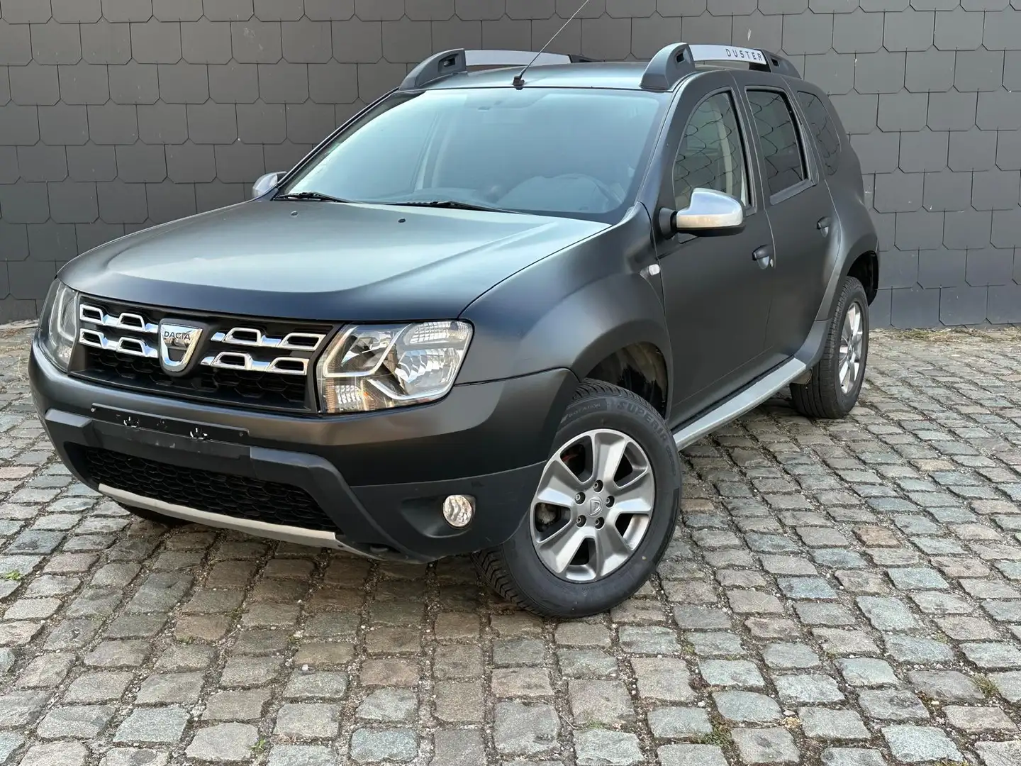 Dacia Duster Duster 1.6i  TVA/VAT UTILITAIRE/LICHTVRACHTWAGE Negro - 1