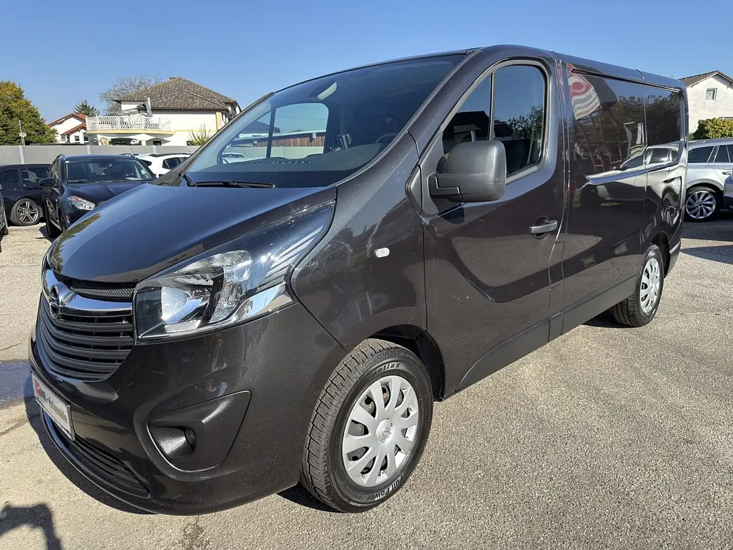 Opel Vivaro L1H1 1,6 CDTI BlueInjection 2,7t Business Noir - 2