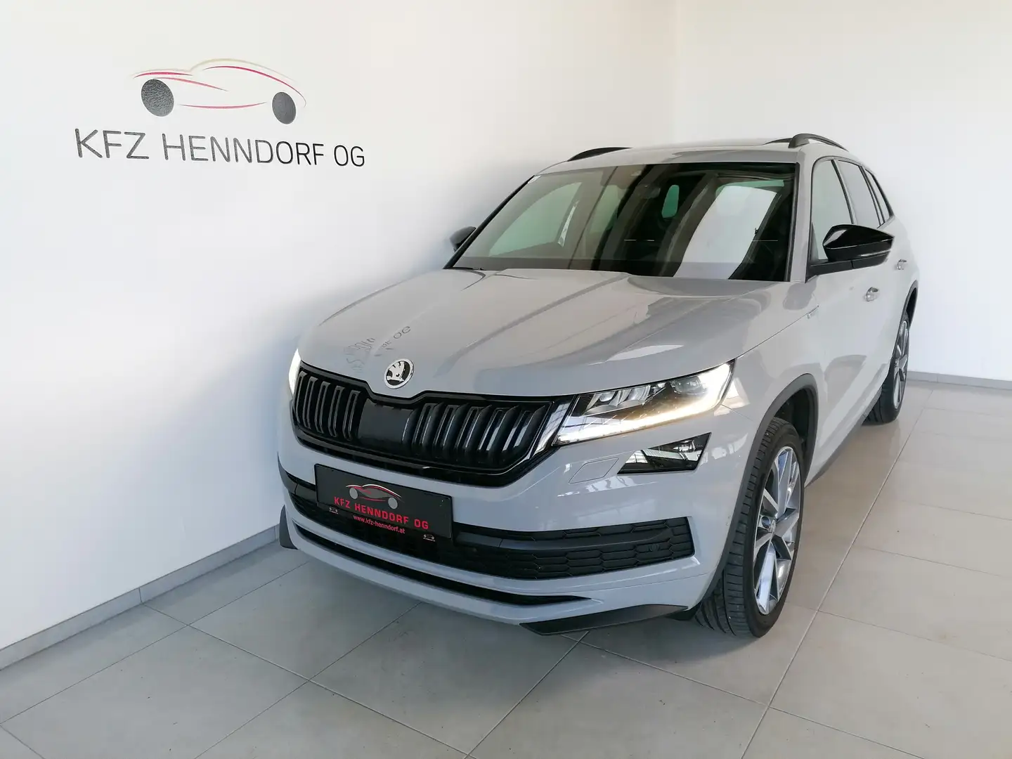 Skoda Kodiaq 2,0 TDI SCR Sportline DSG Gris - 1