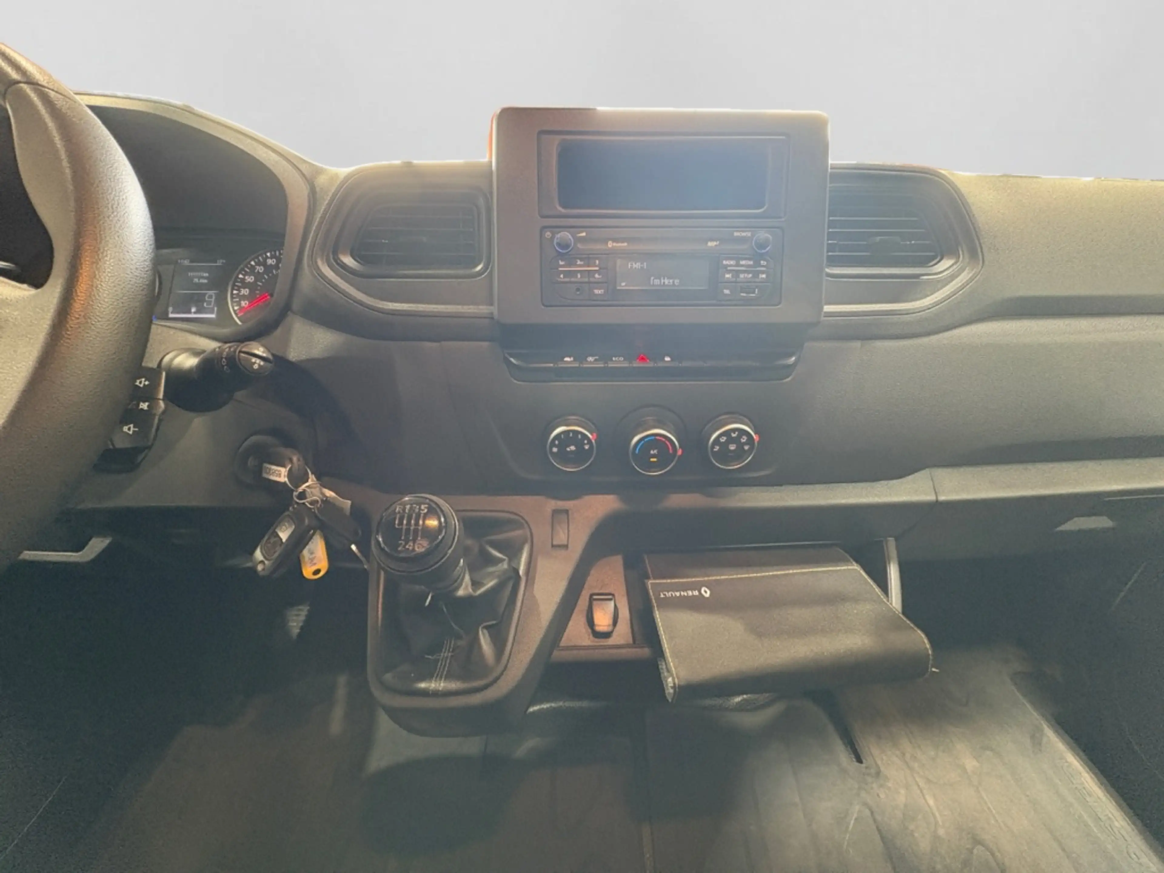 Renault Master Master Pritsche AUT — photo 12