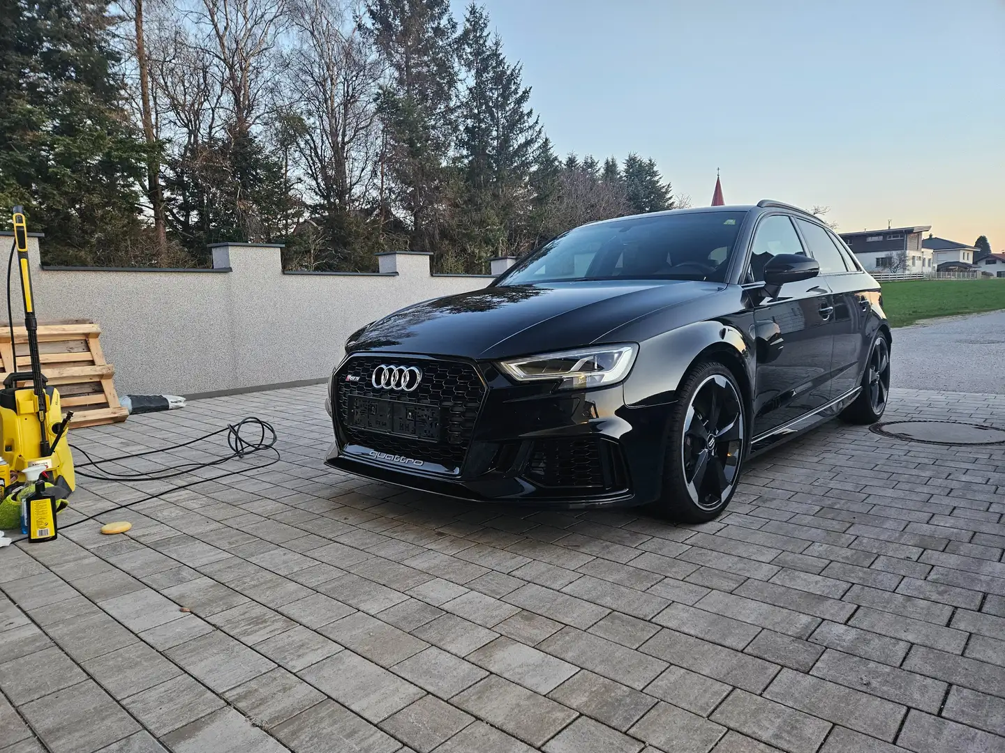 Audi RS3 RS3 SB 2,5 TFSI quattro S-tronic Schwarz - 1