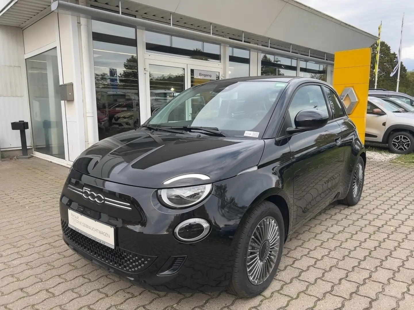 Fiat 500 Elektro Icon 118PS Navigation Klimaautomatik Zwart - 1