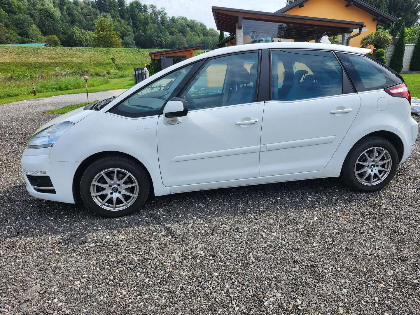 Citroen C4 Picasso C4 Picasso Diesel Pickerl 07/2027 Weiß - 2