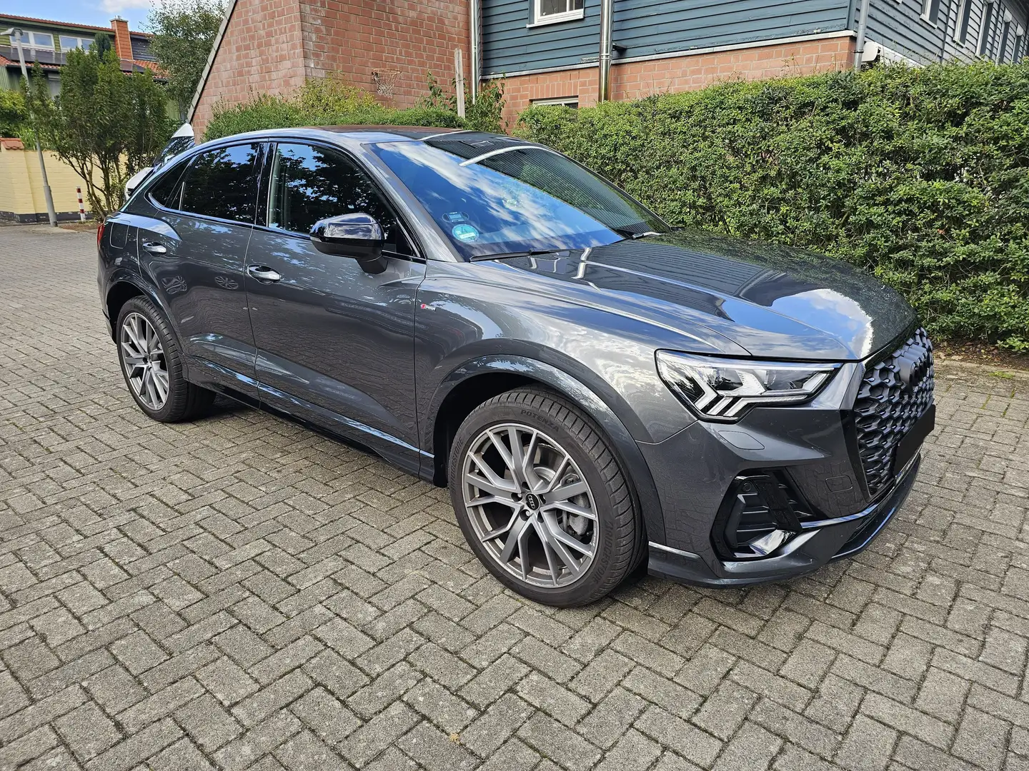 Audi Q3 Q3 Sportback 40 TFSI Sportback quattro S-Line Grau - 2