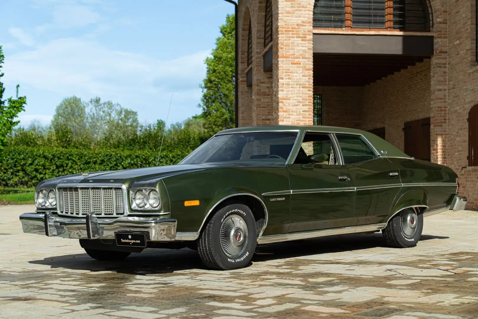 Ford Gran Torino 4 DOOR 5.7 V8 BROUGHAM Verde - 1