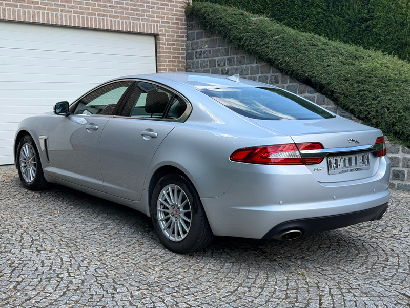 Jaguar XF XF 2.0i | 1 Owner | Full Jag Maintenance — photo 4