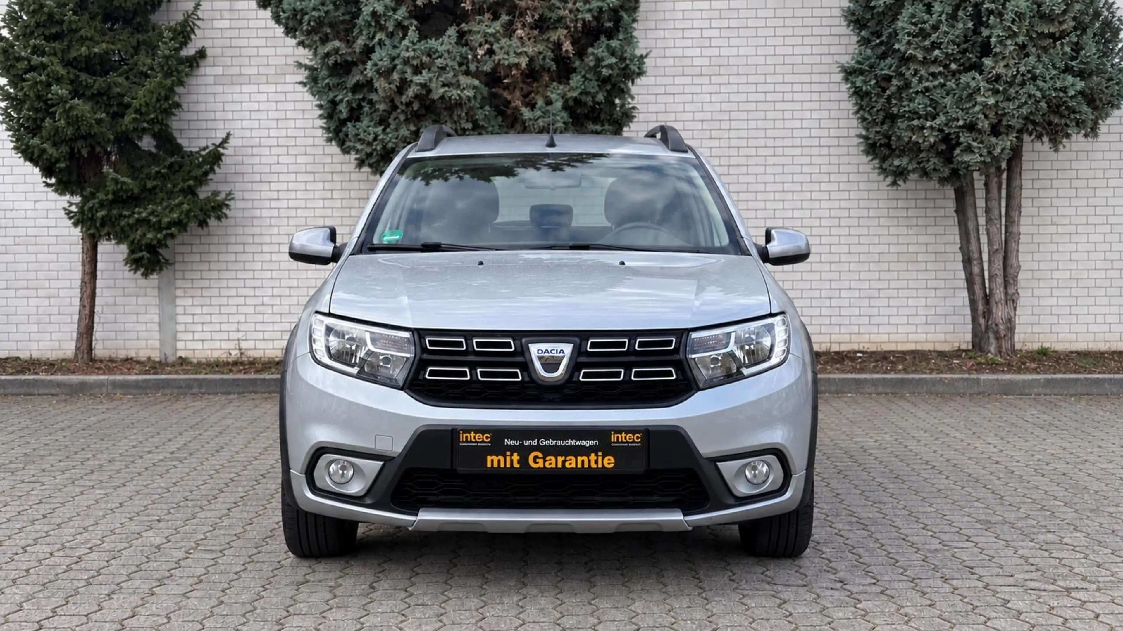 Dacia Logan MCV II Kombi TCe 90 Stepway / Kamera — photo 7