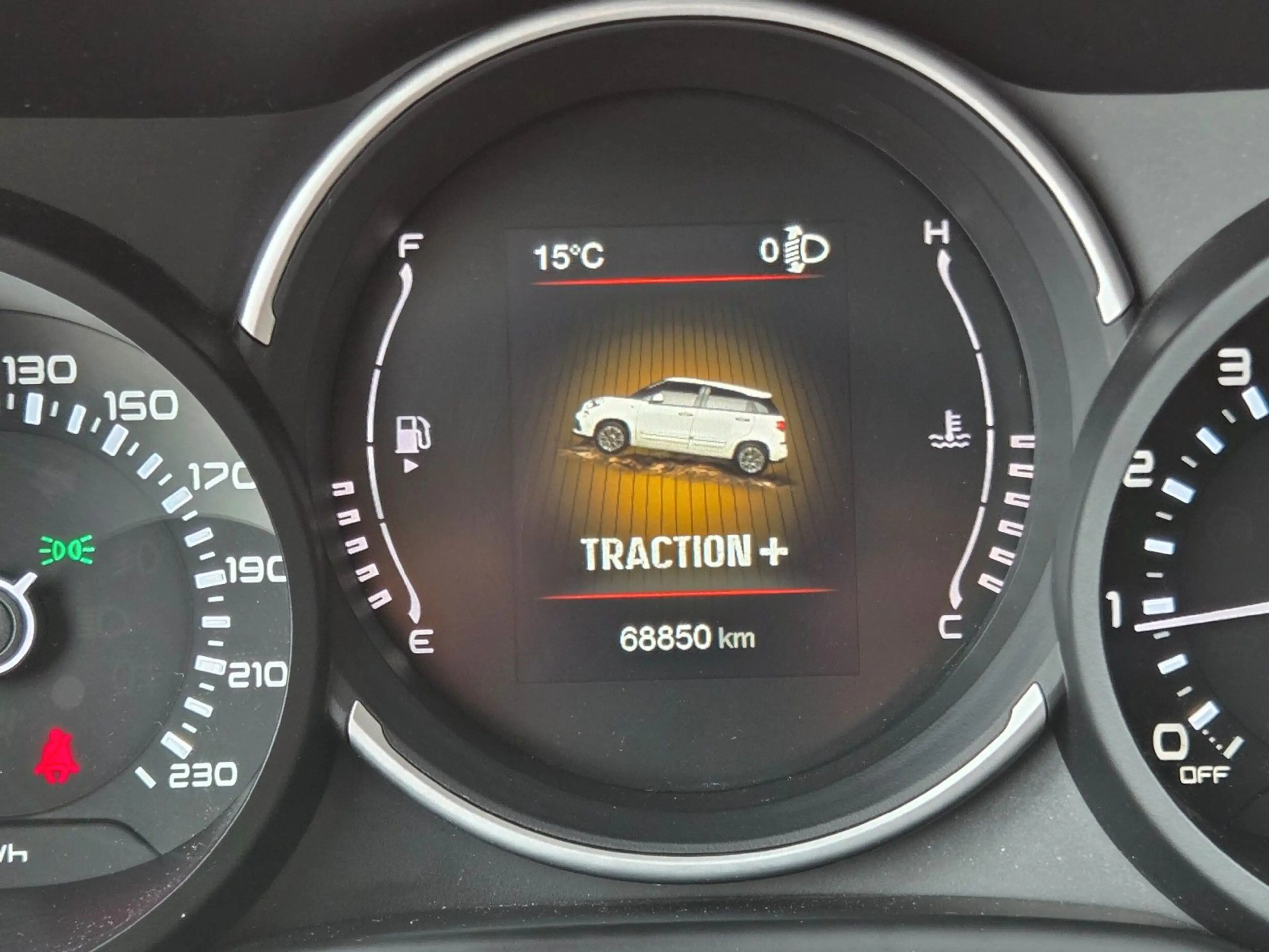 Fiat 500L Cross 1.4 16V T-Jet Rockstar +NAVI+KAMERA+ — photo 20