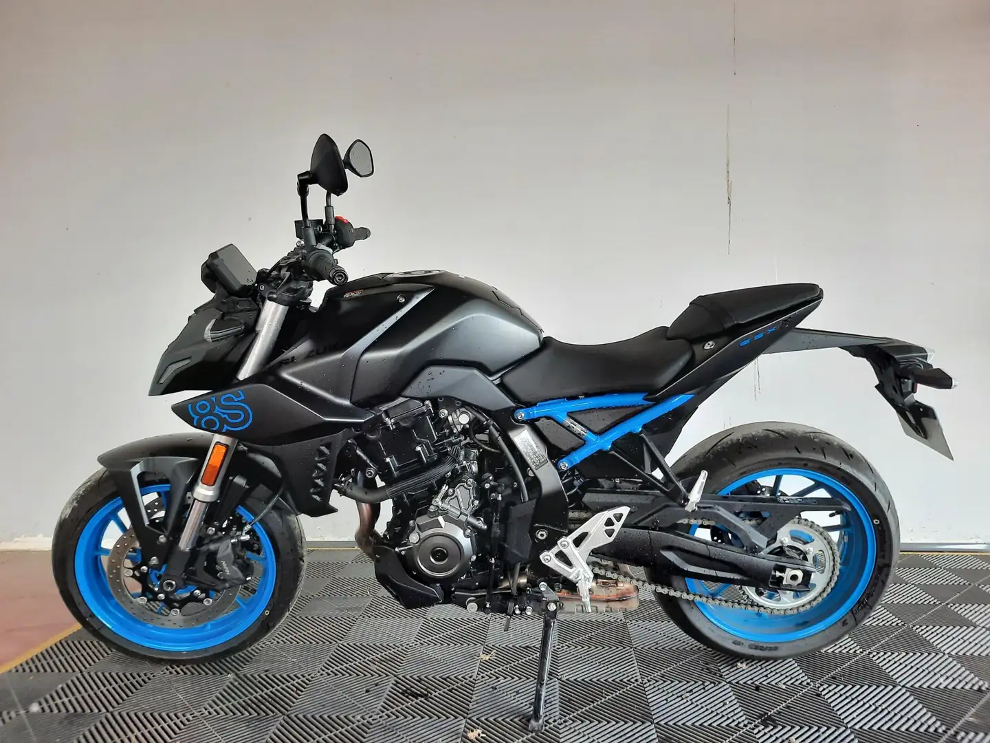Suzuki GSX 8S Zwart - 2