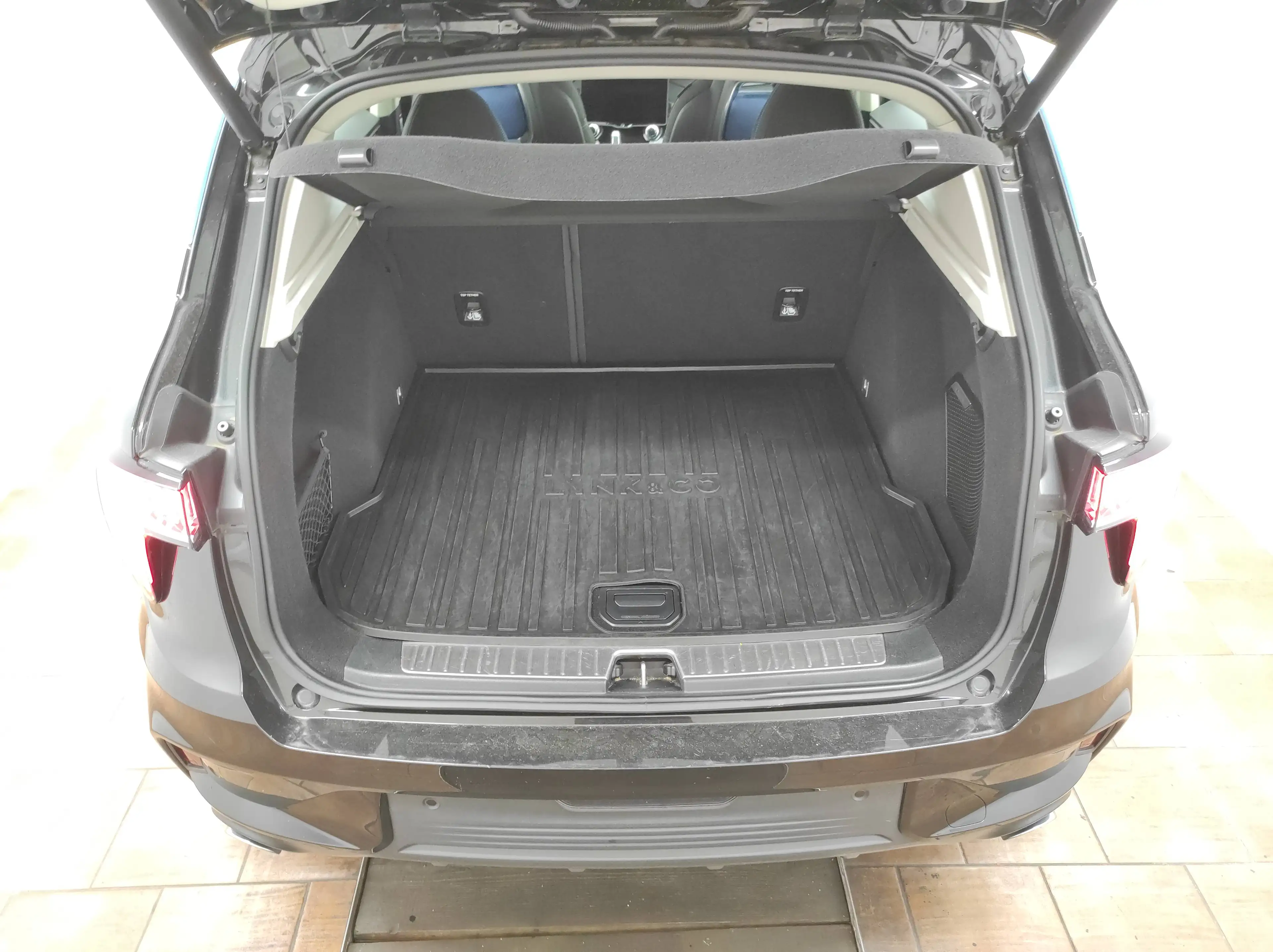 Lynk & Co 01 HEV HYBRID AUTOMATIK NAVI LED KLIMA KAMERA PANORAM — photo 14