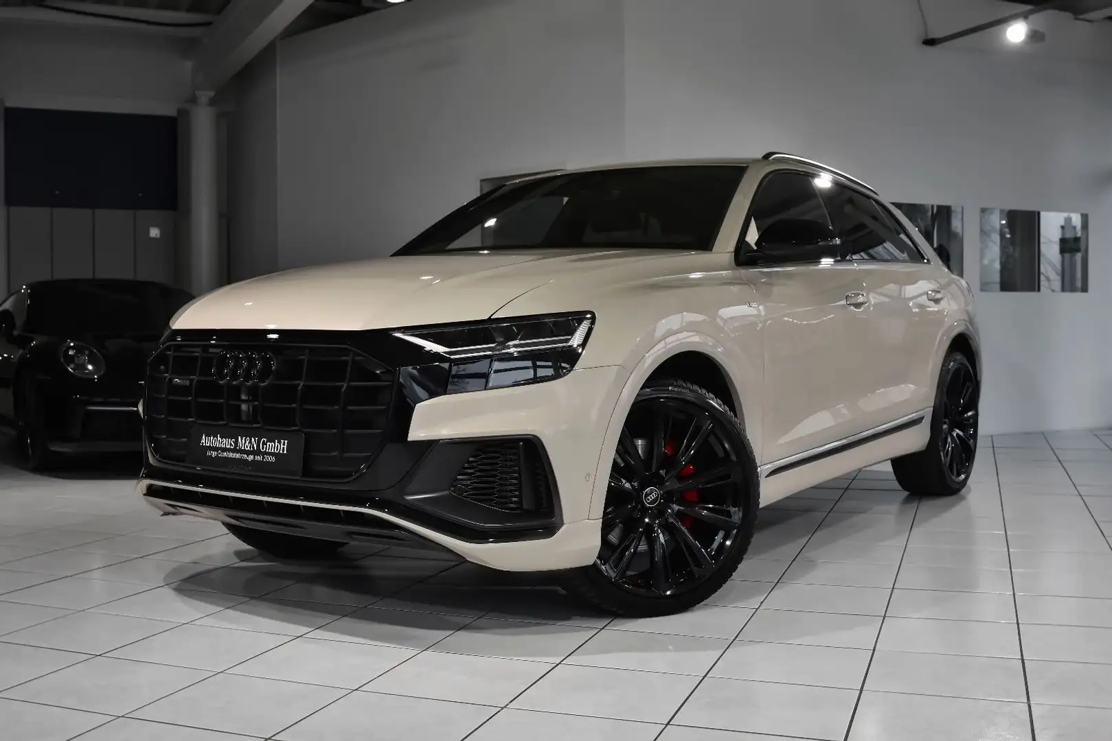 Audi Q8 55 TFSI quattro *3x S-Line* 23" Alu* B&O* Beige - 1