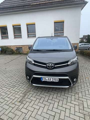 Imagine Toyota Proace 2,0-l-D-4D L1 (8-Si.) Autm. Verso Shuttle Comfort