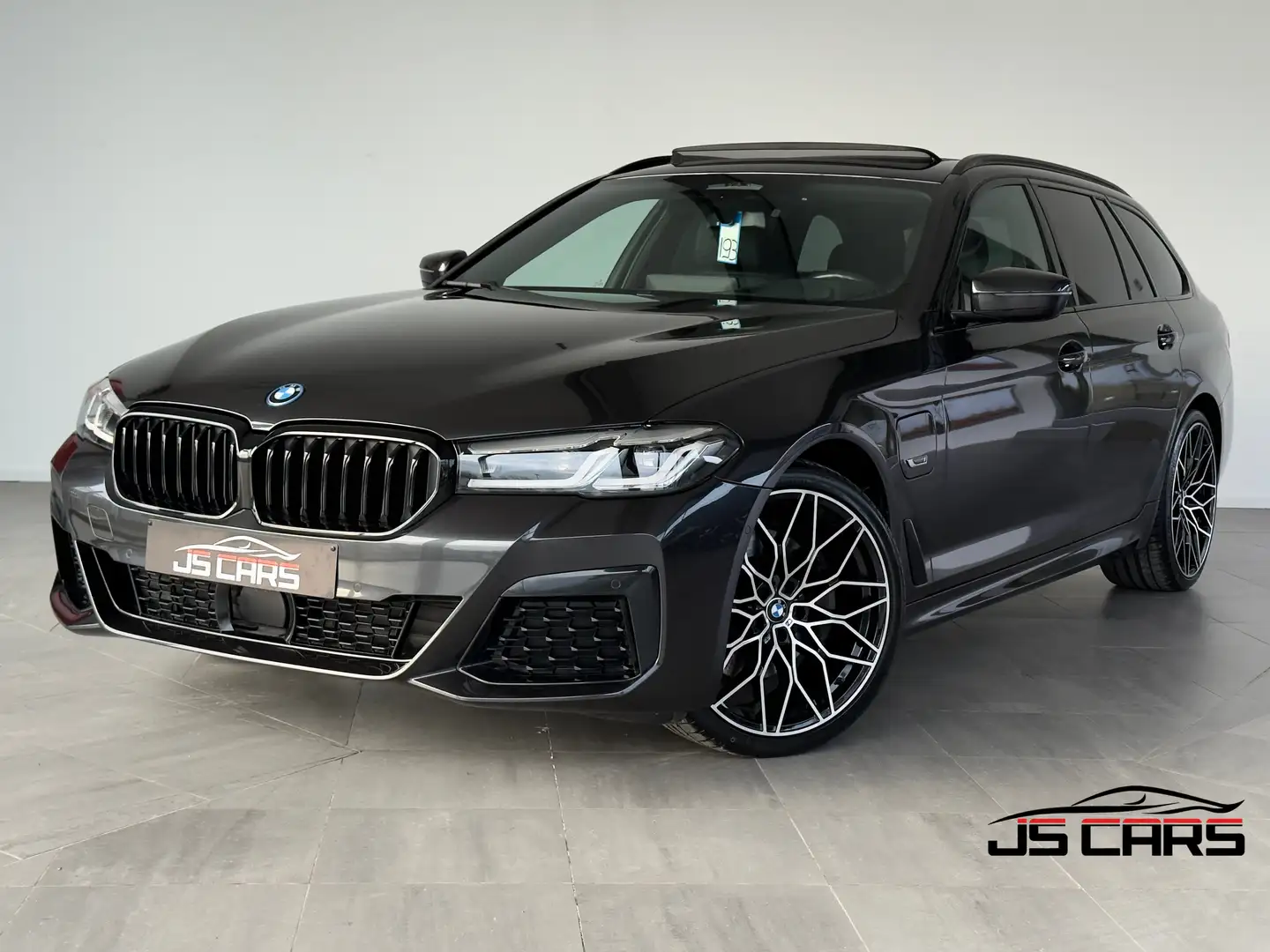 BMW 530 eA Touring PHEV FULL PACKM-COCKPIT-T.O-CUIR-CAMERA Szürke - 1