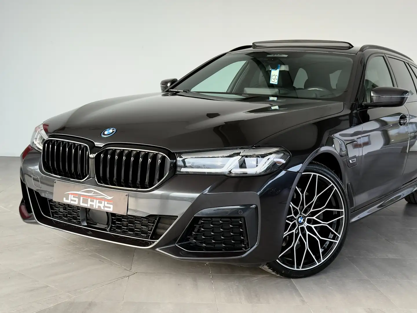 BMW 530 eA Touring PHEV FULL PACKM-COCKPIT-T.O-CUIR-CAMERA Szürke - 2